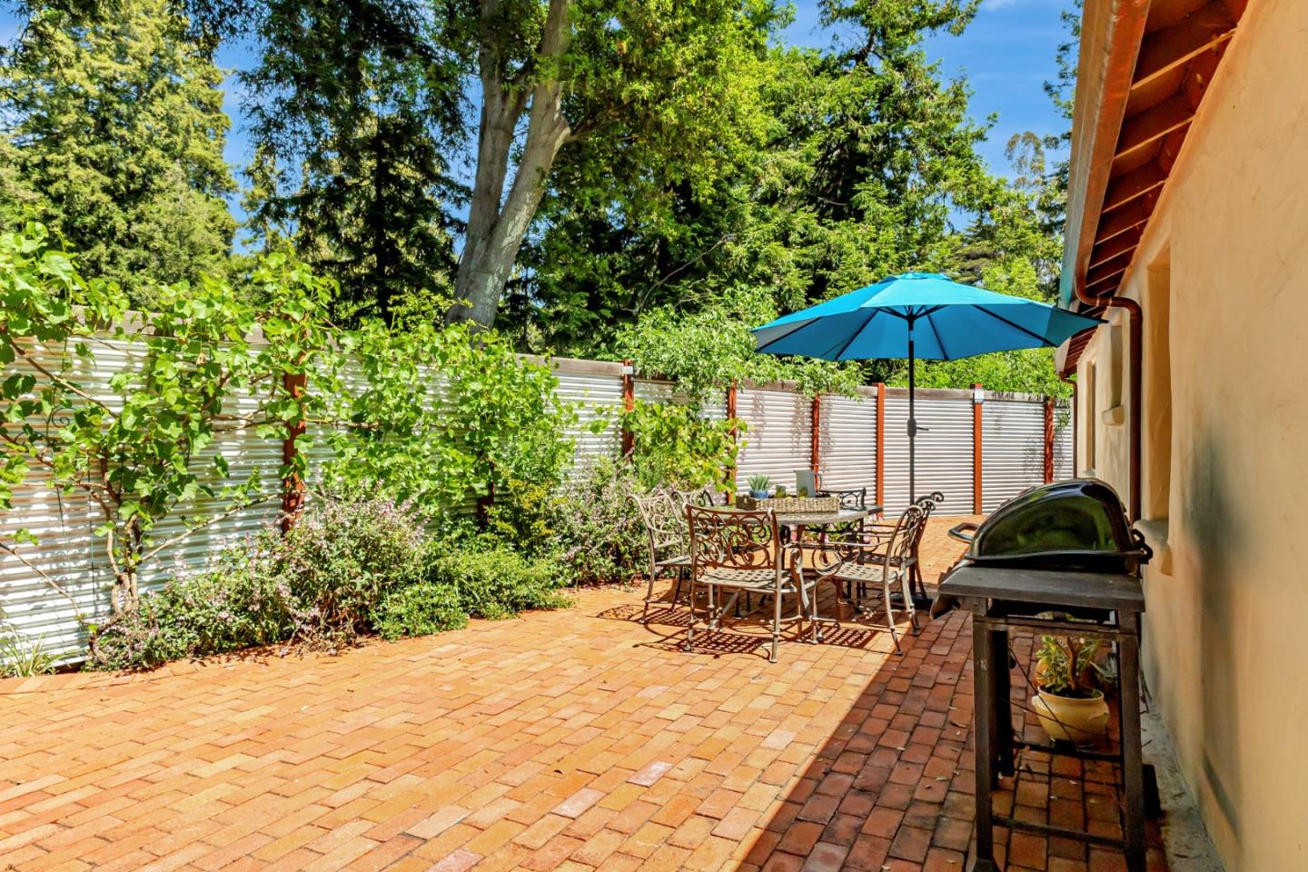 361 Moosehead DR