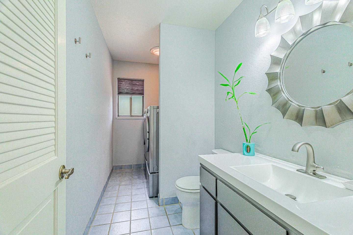 135 Seabreeze PL