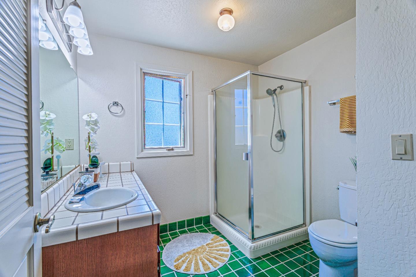 135 Seabreeze PL