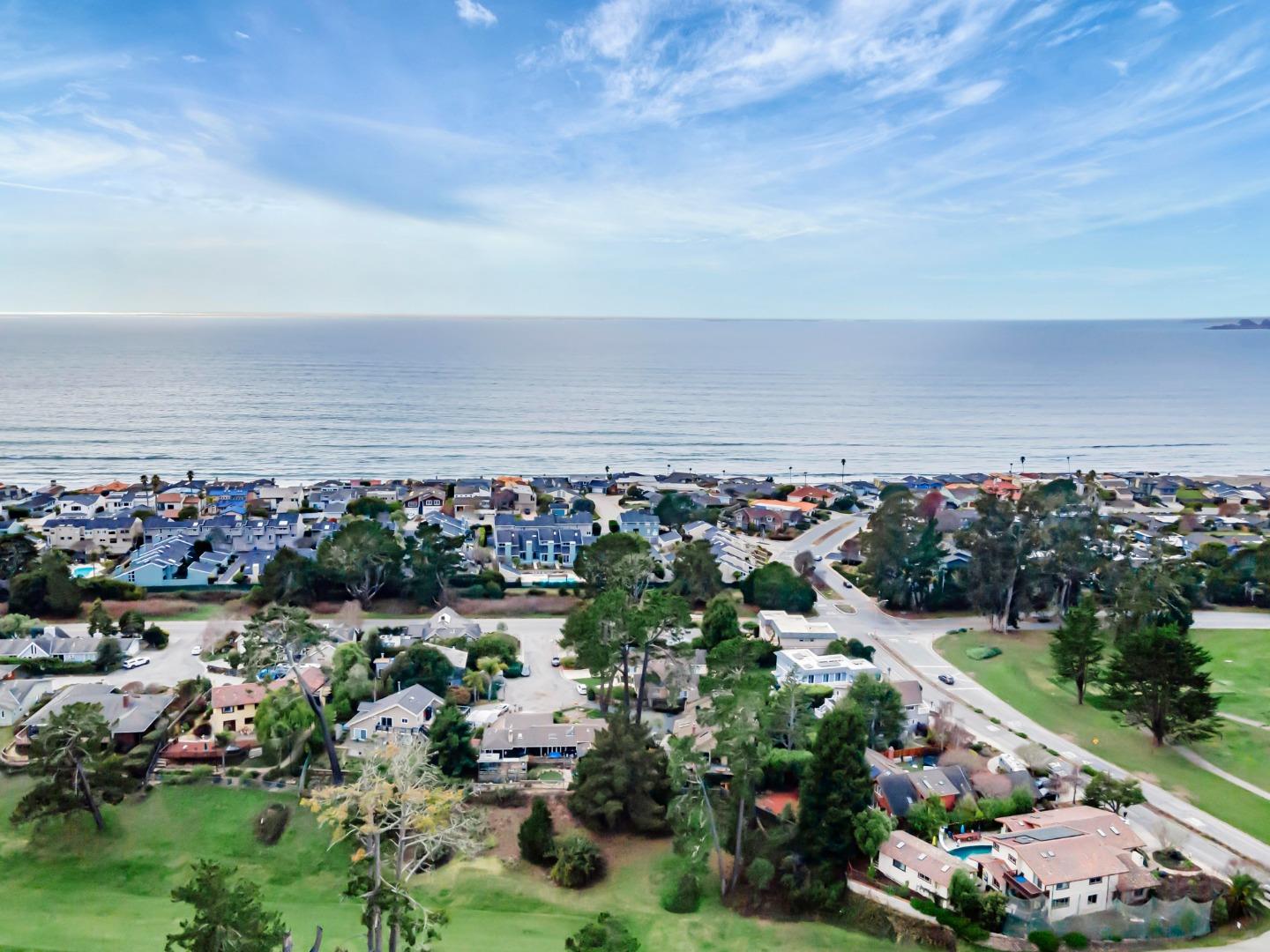 135 Seabreeze PL