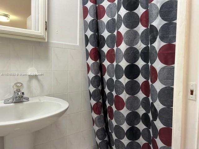 45 NW 30th Ave # 2