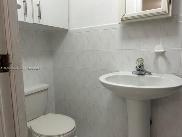 45 NW 30th Ave # 2