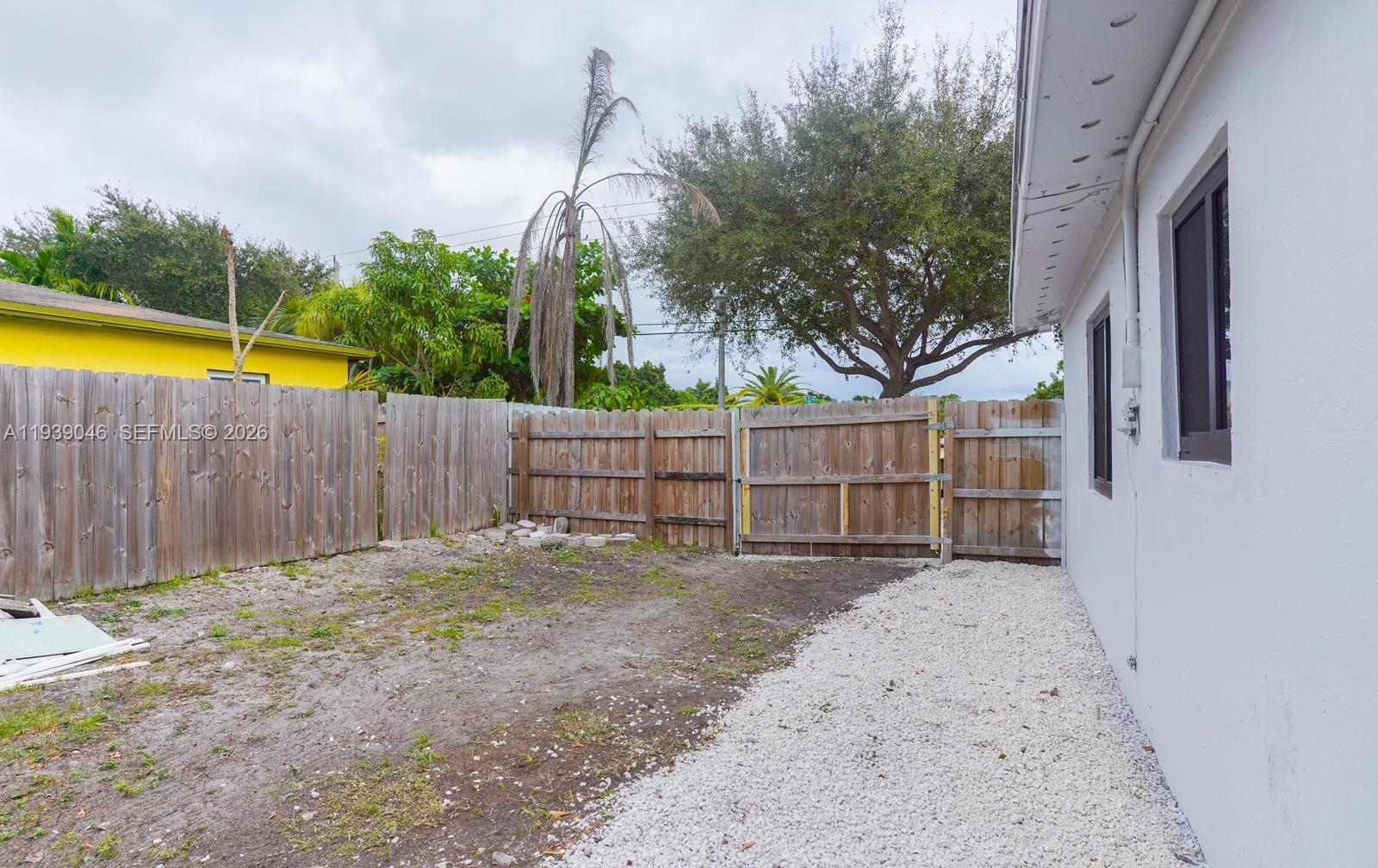 13890 NW 5th Ave