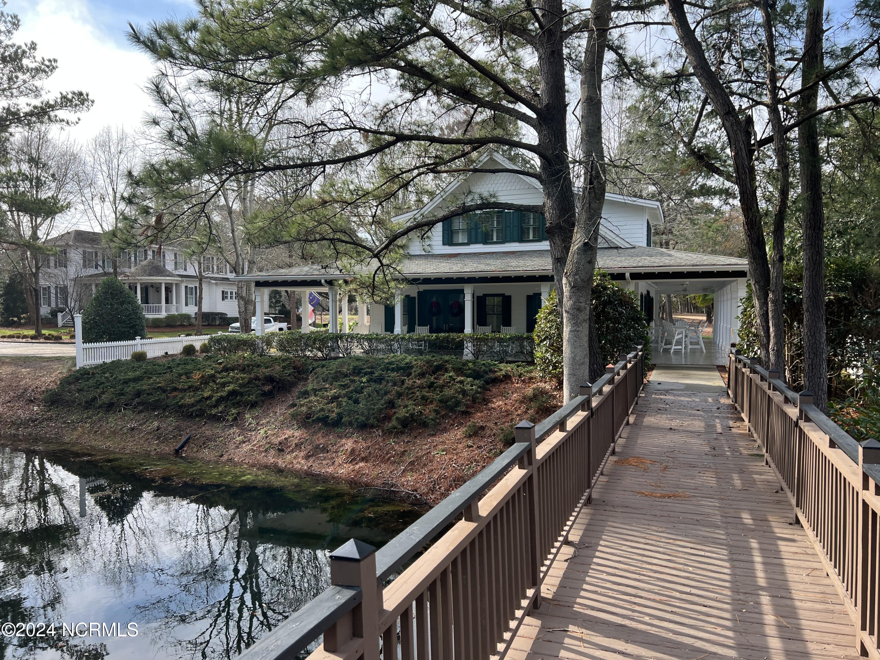 9192 Gates Avenue SW