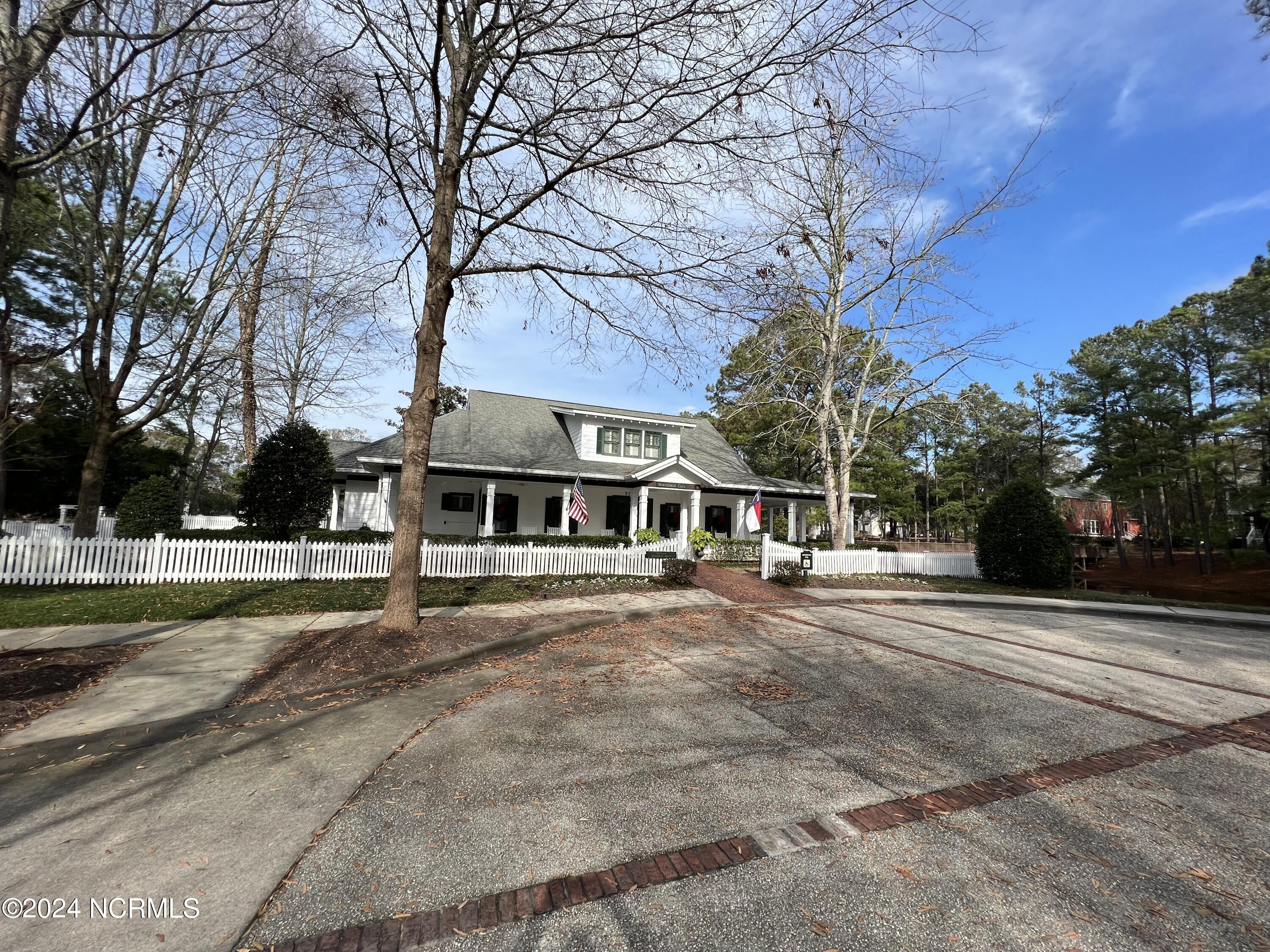 9192 Gates Avenue SW