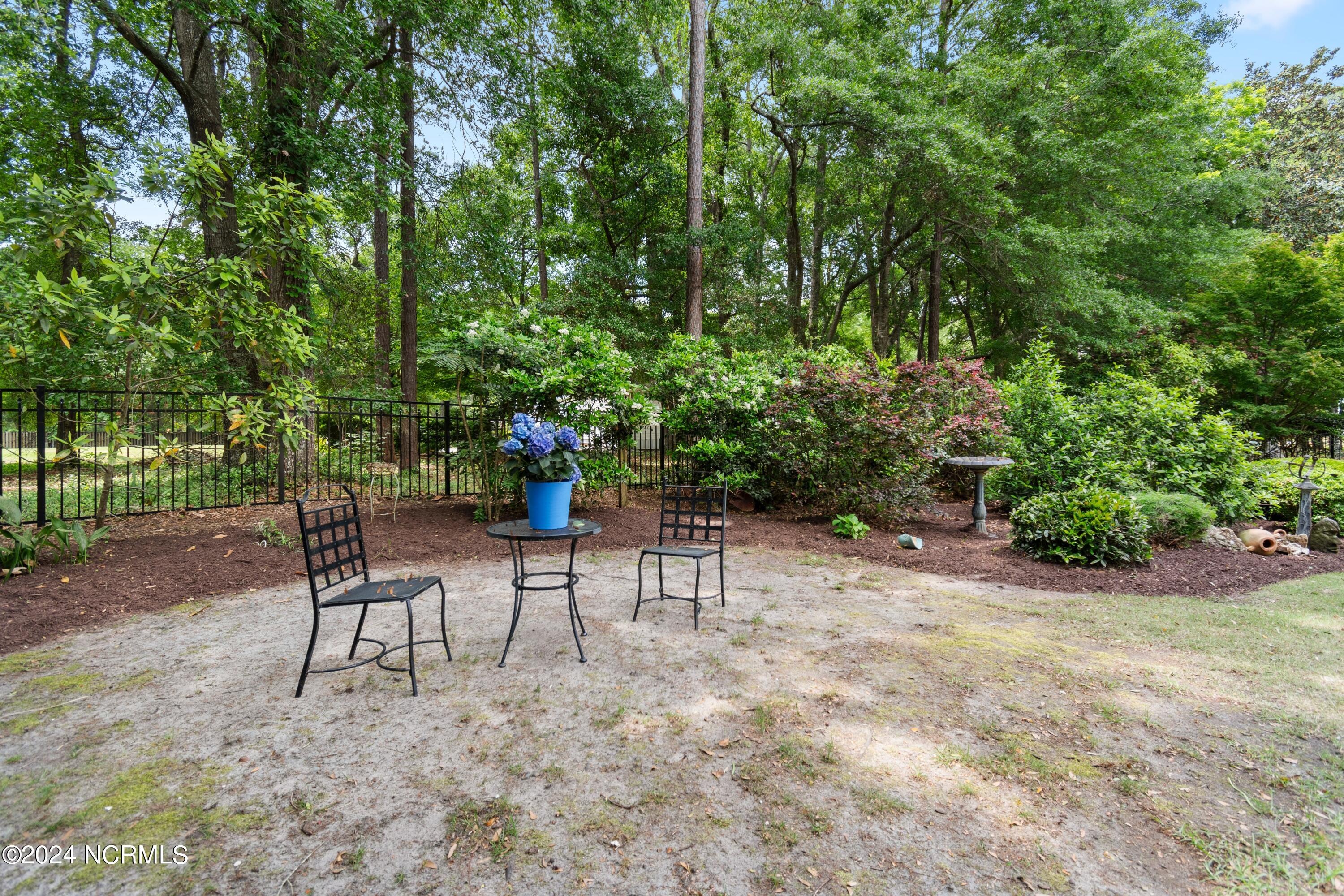 1257 Harbour Gate South SW