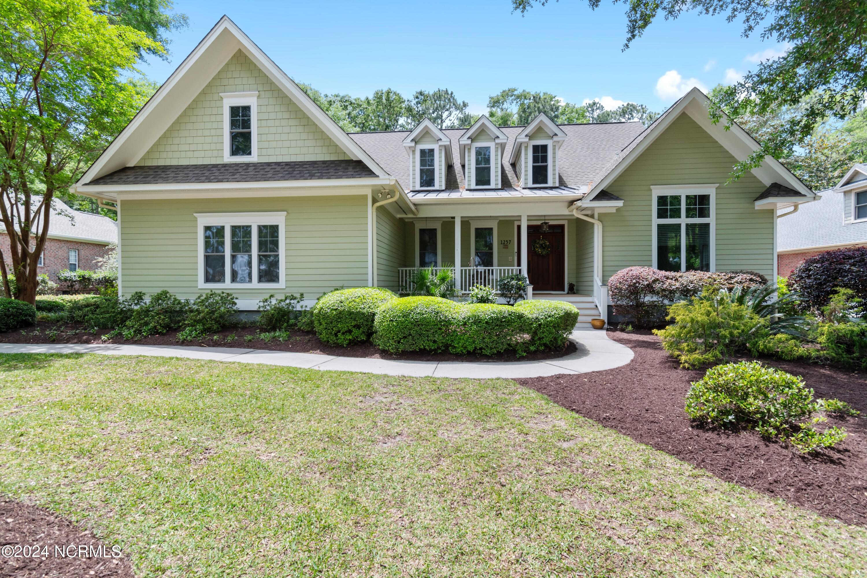 1257 Harbour Gate South SW