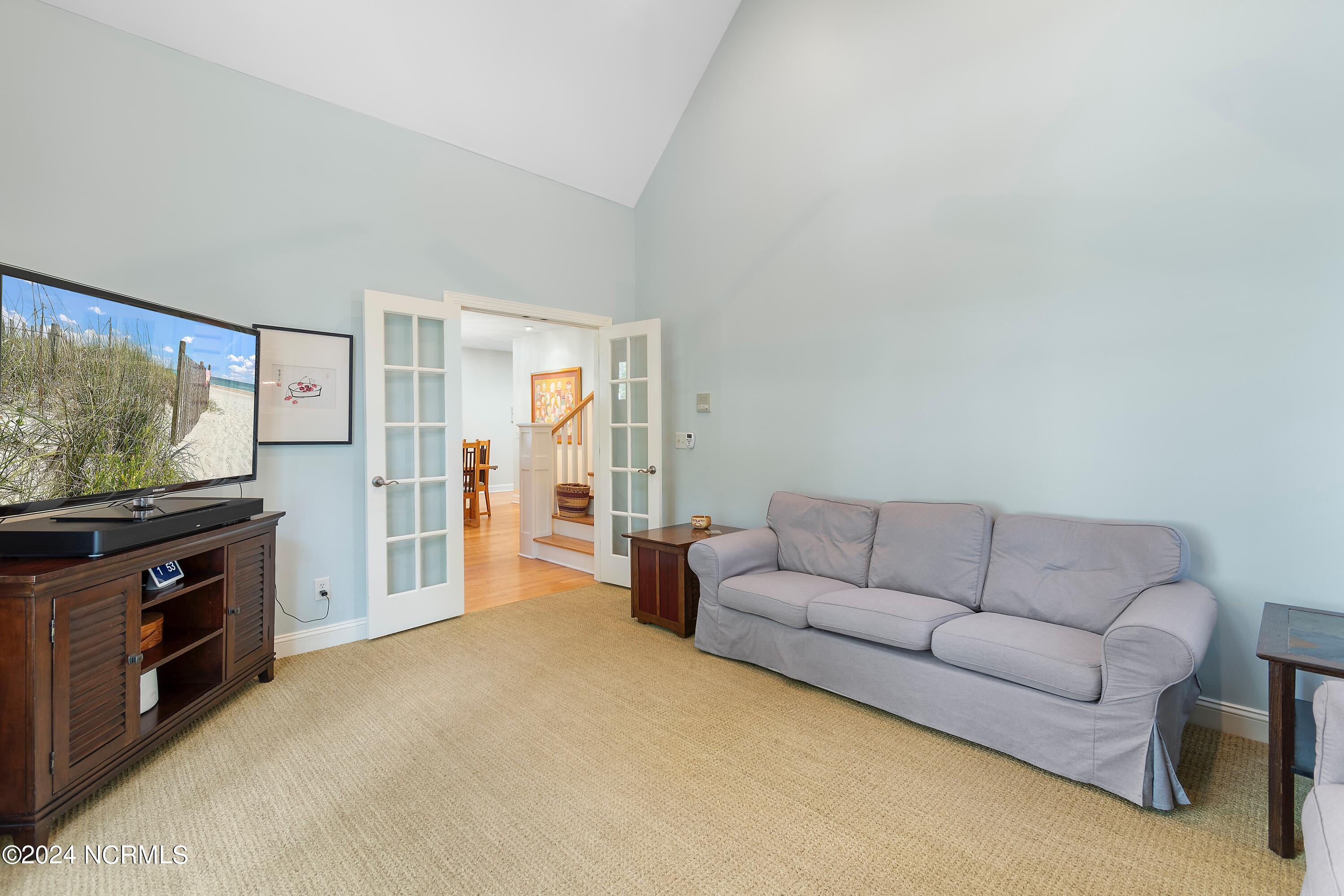 1257 Harbour Gate South SW