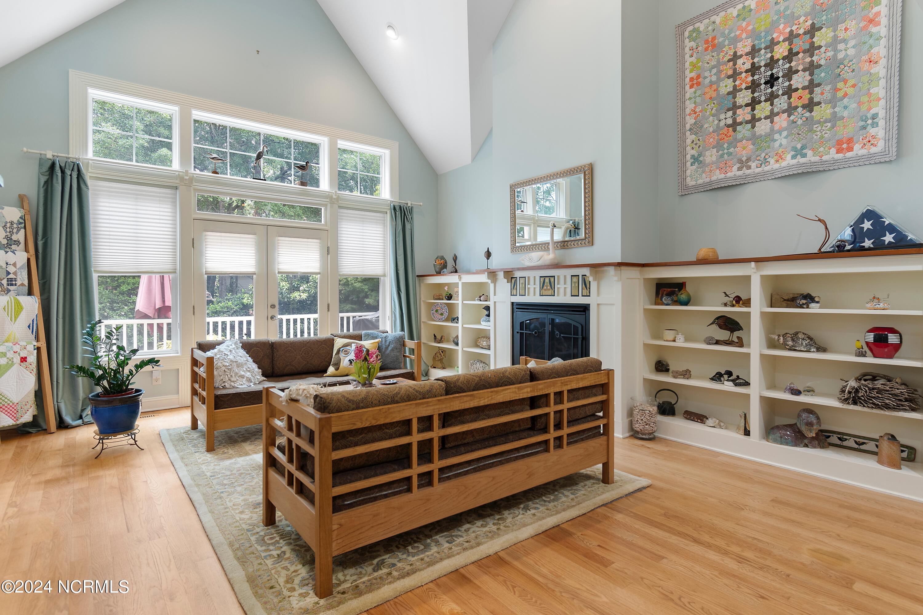 1257 Harbour Gate South SW