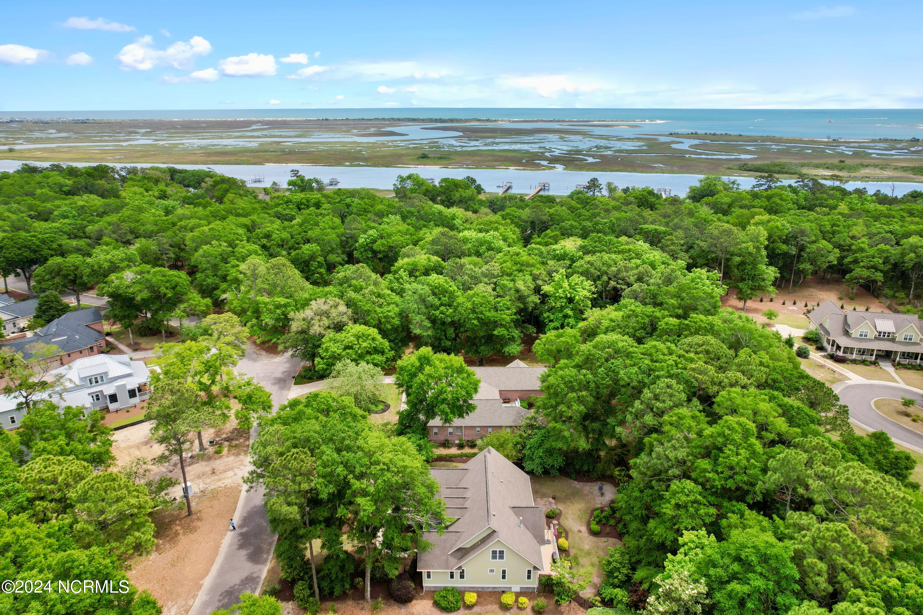 1257 Harbour Gate South SW