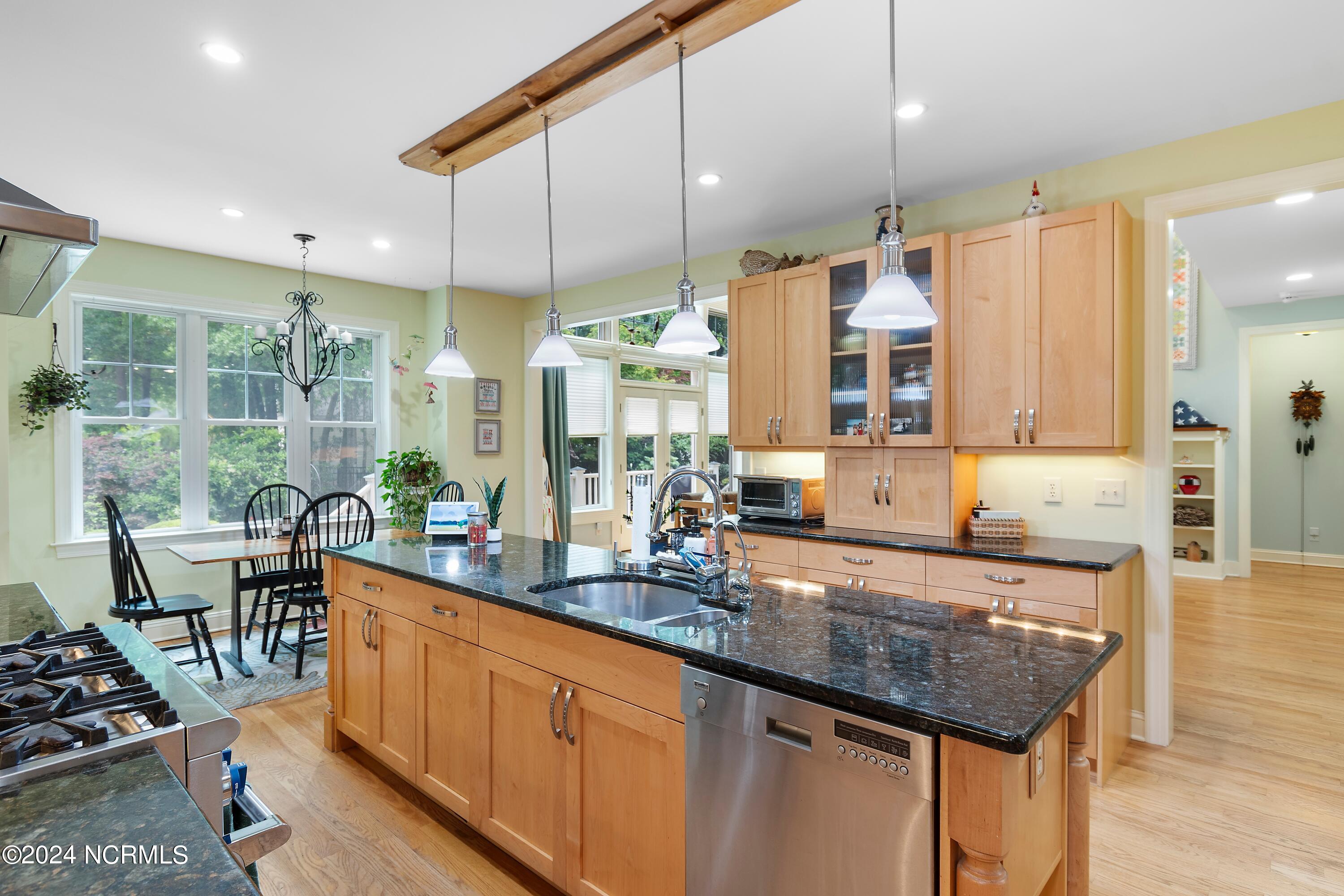 1257 Harbour Gate South SW