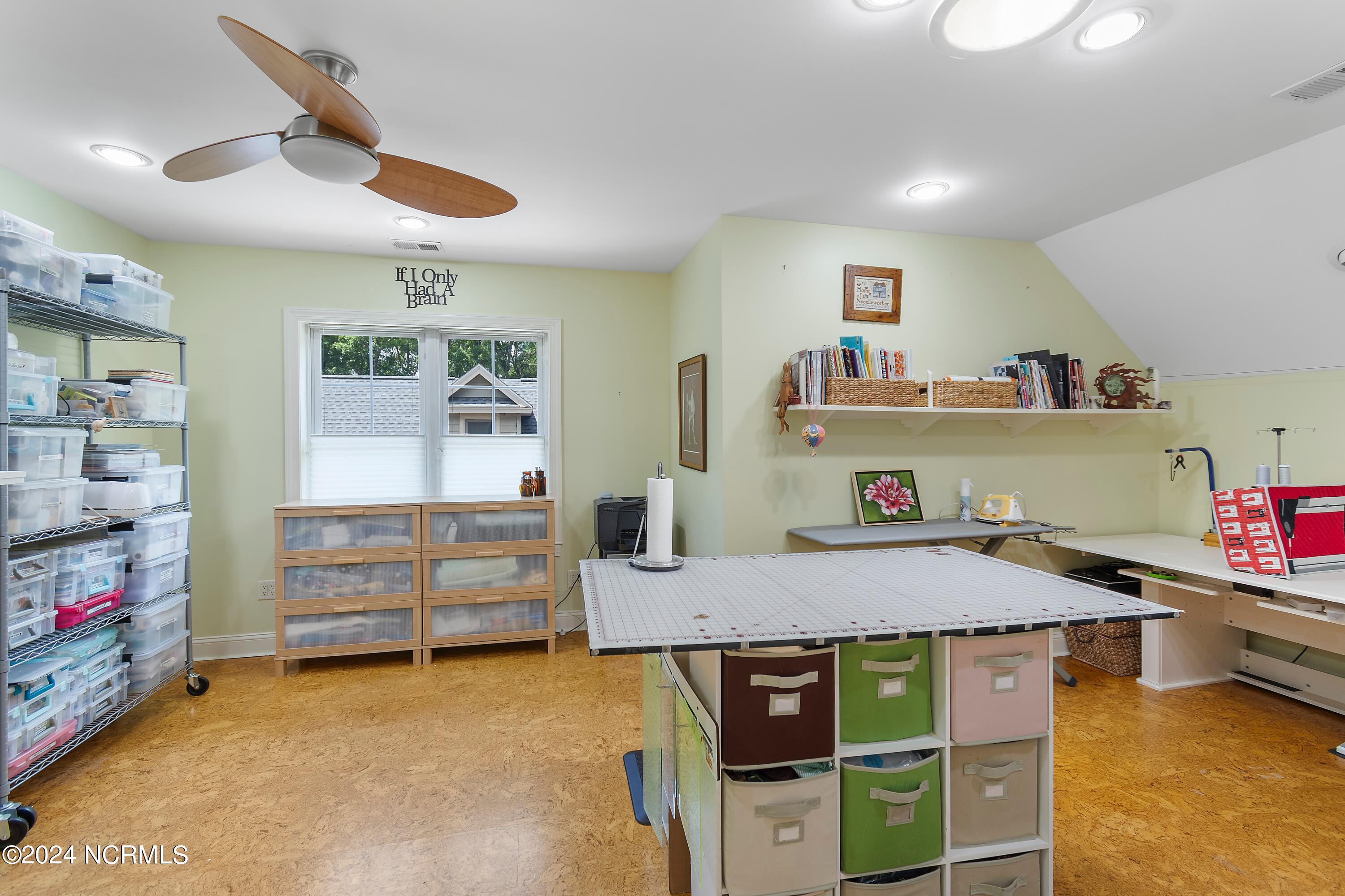 1257 Harbour Gate South SW