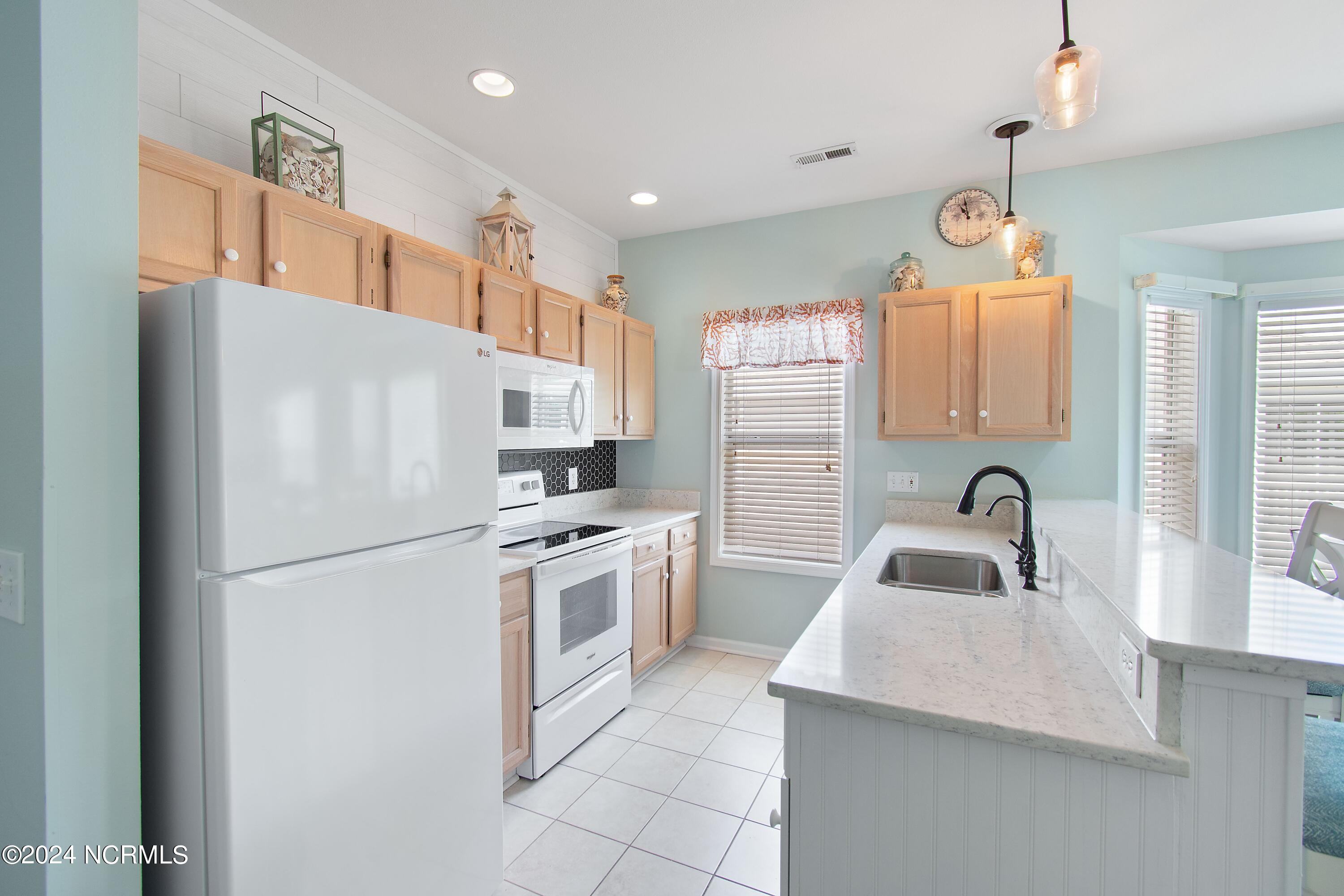 235 Kings Trail # 2105