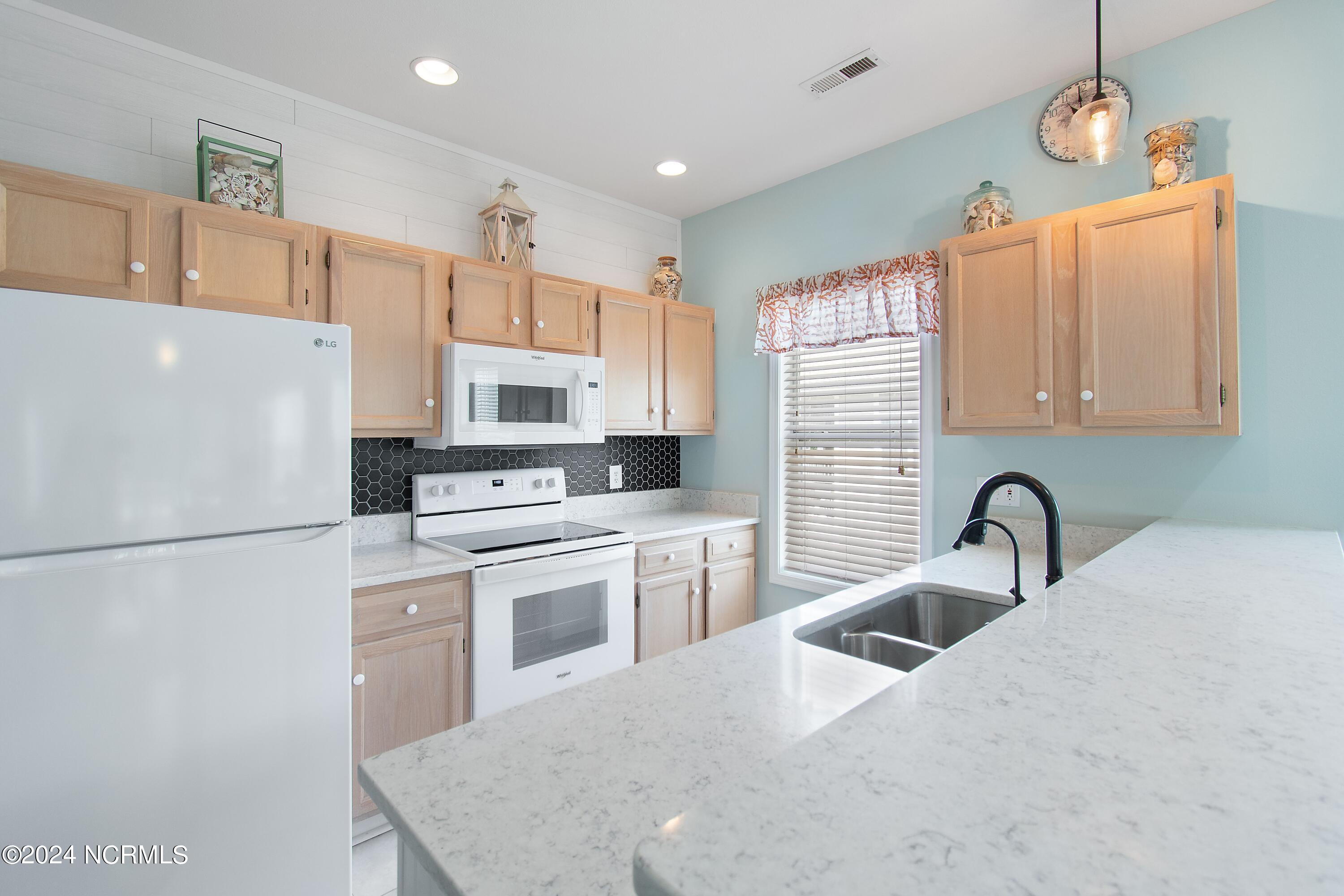 235 Kings Trail # 2105