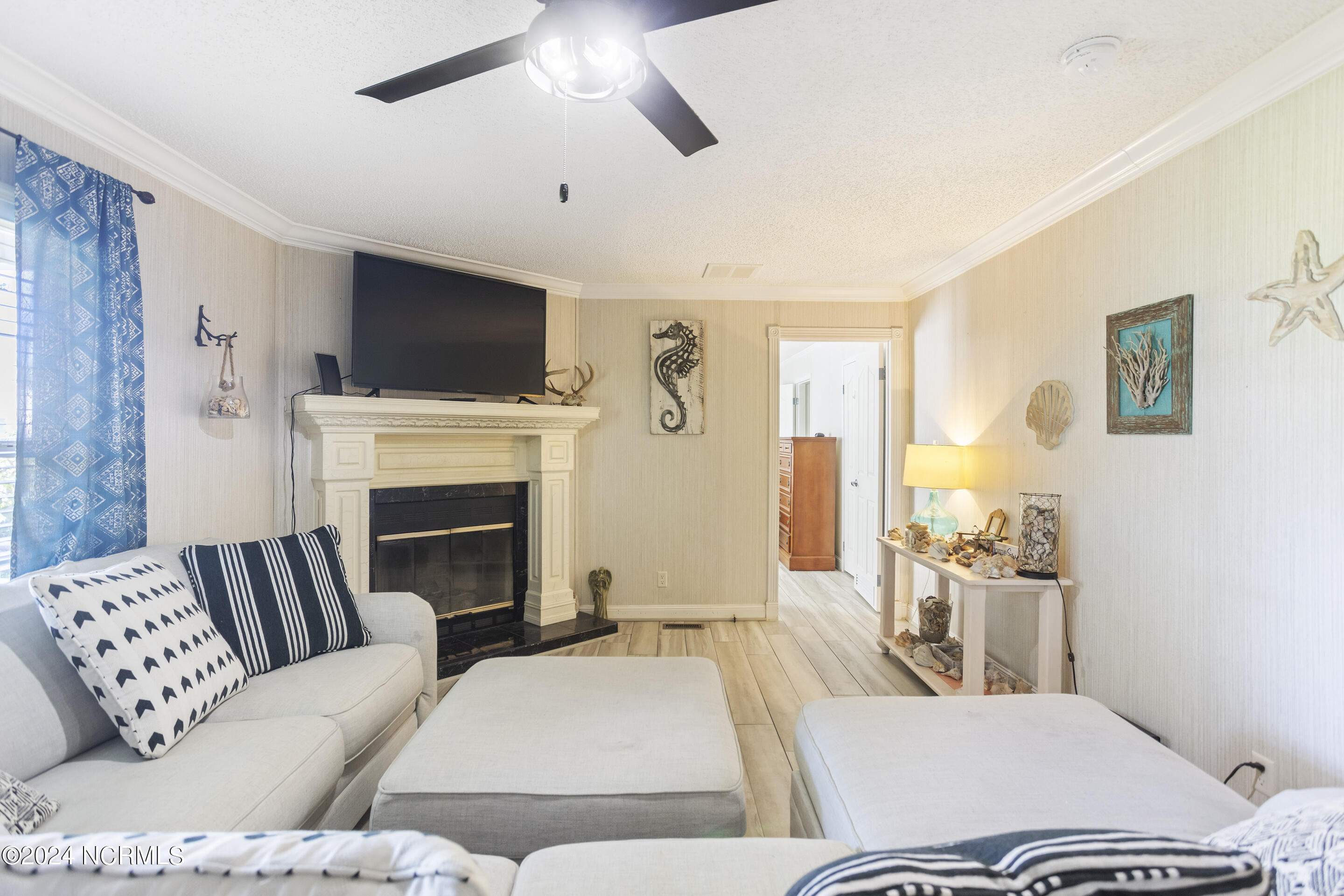 4925 Lakewood Drive SW