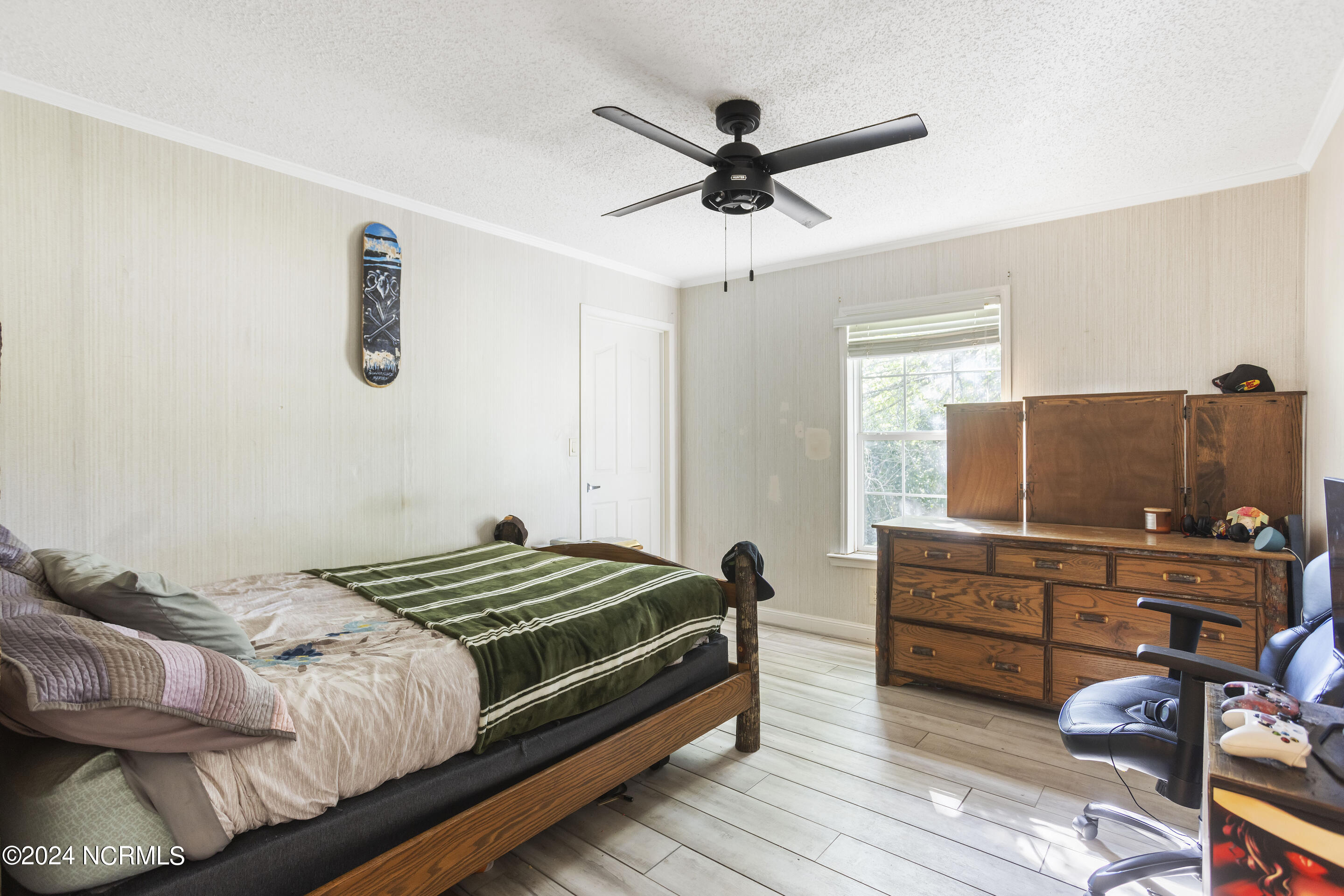 4925 Lakewood Drive SW