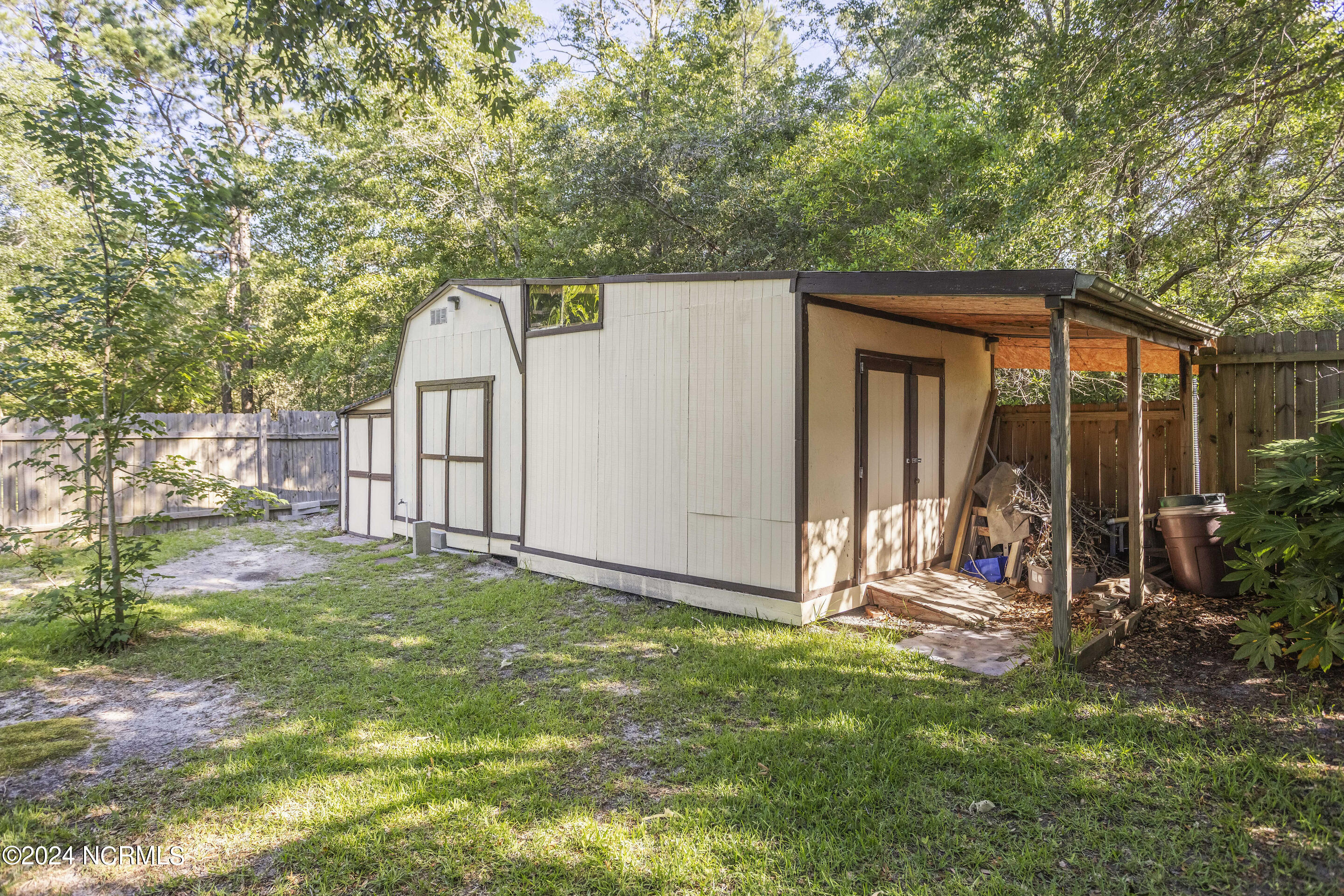 4925 Lakewood Drive SW