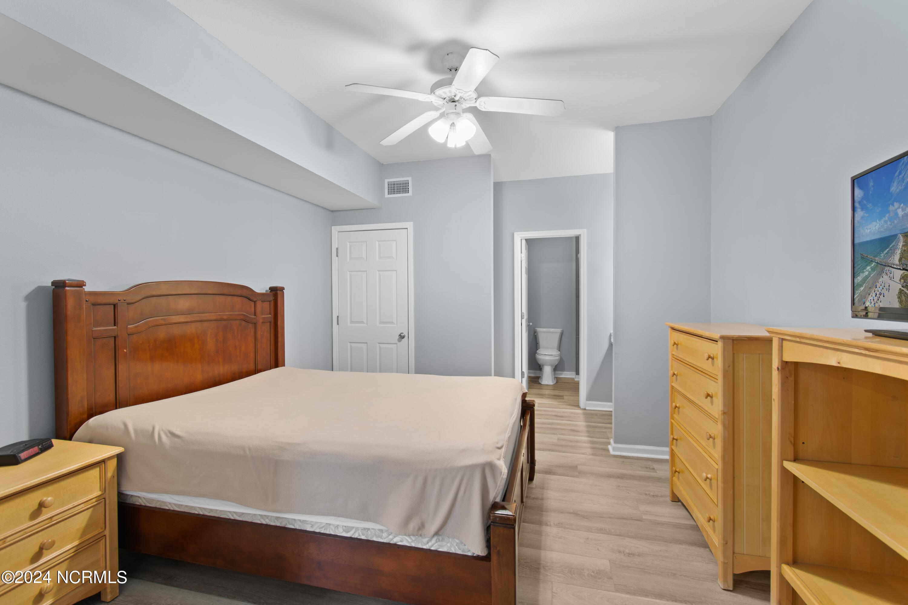 165 Royal Poste Road Unit 2907