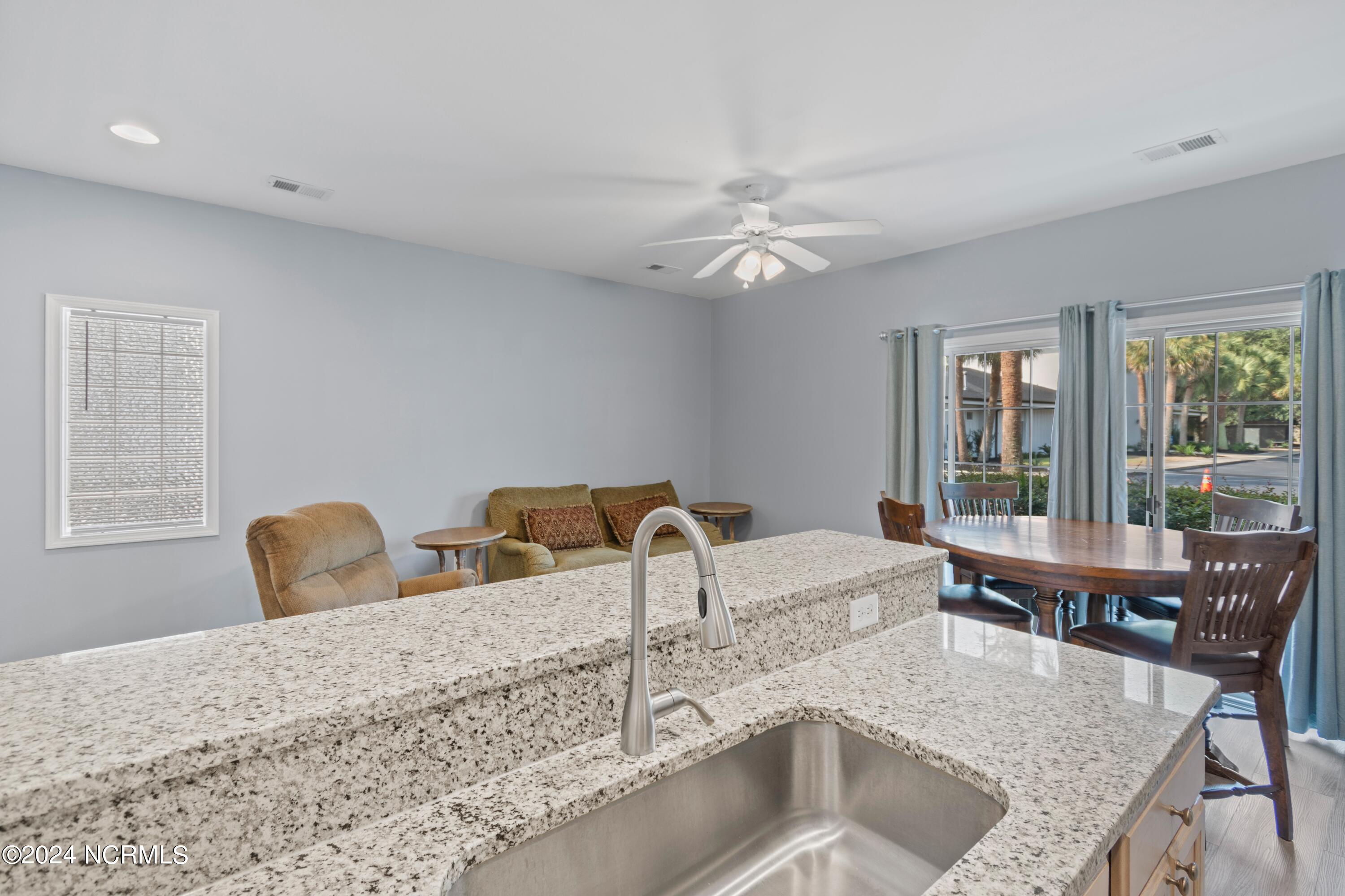 165 Royal Poste Road Unit 2907