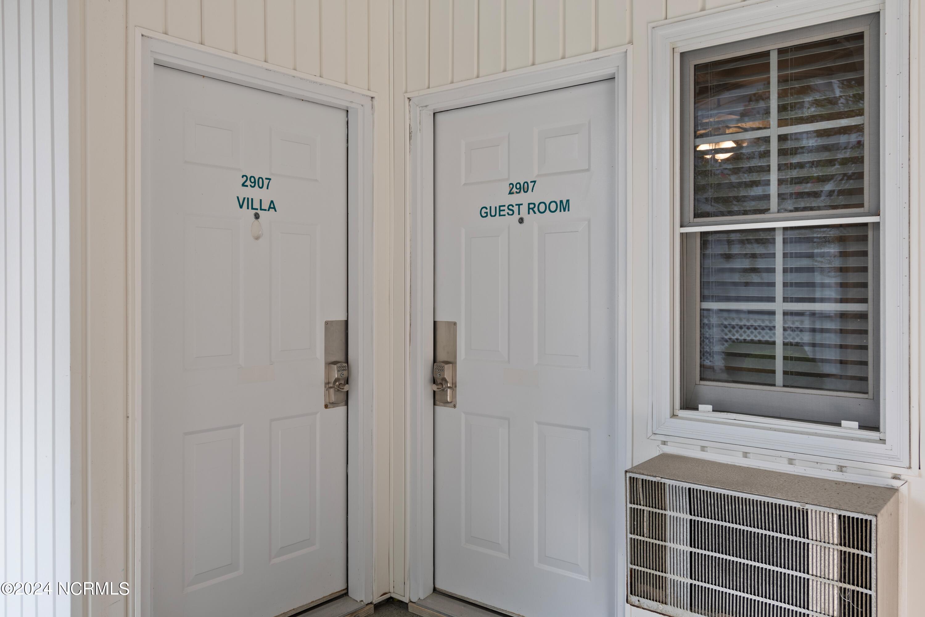 165 Royal Poste Road Unit 2907