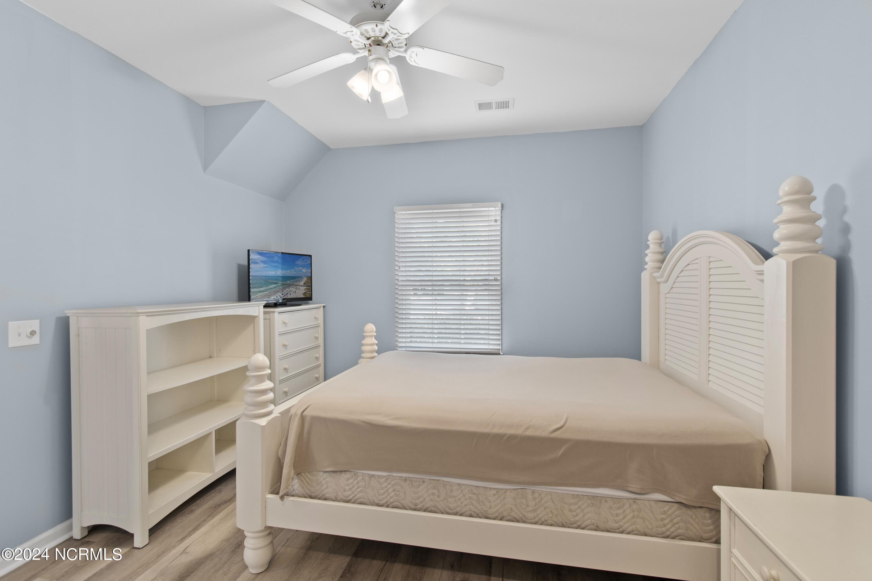165 Royal Poste Road Unit 2907