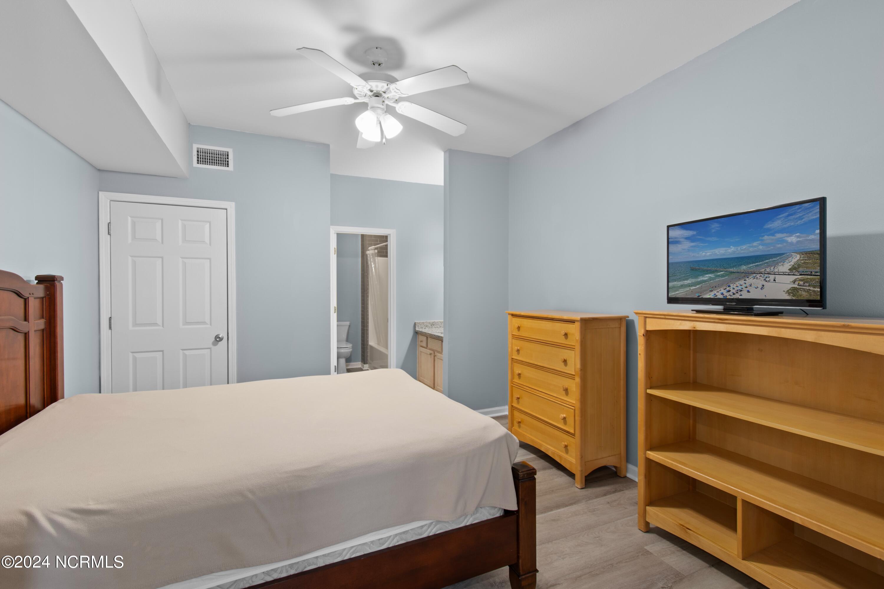 165 Royal Poste Road Unit 2907