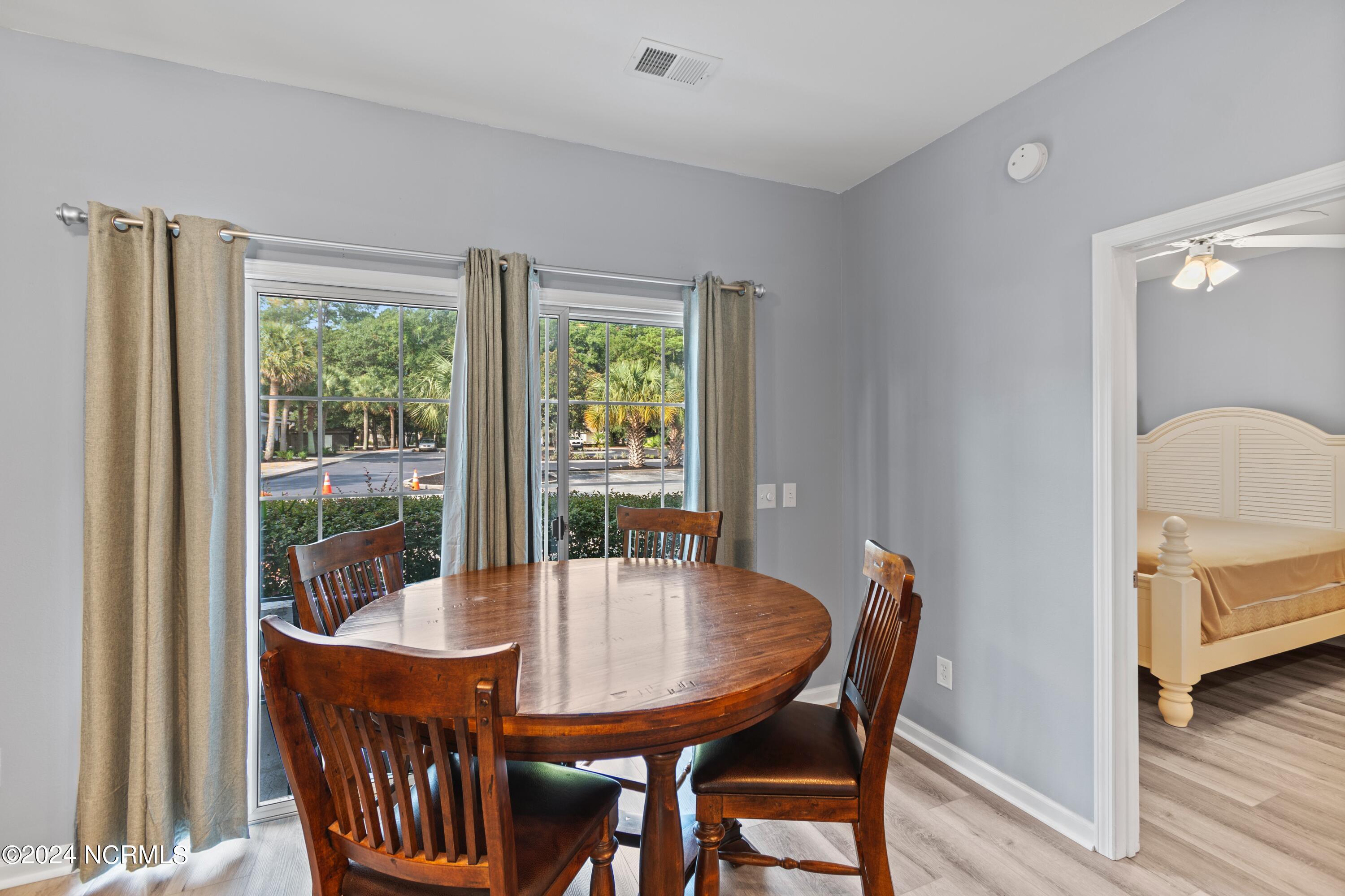 165 Royal Poste Road Unit 2907