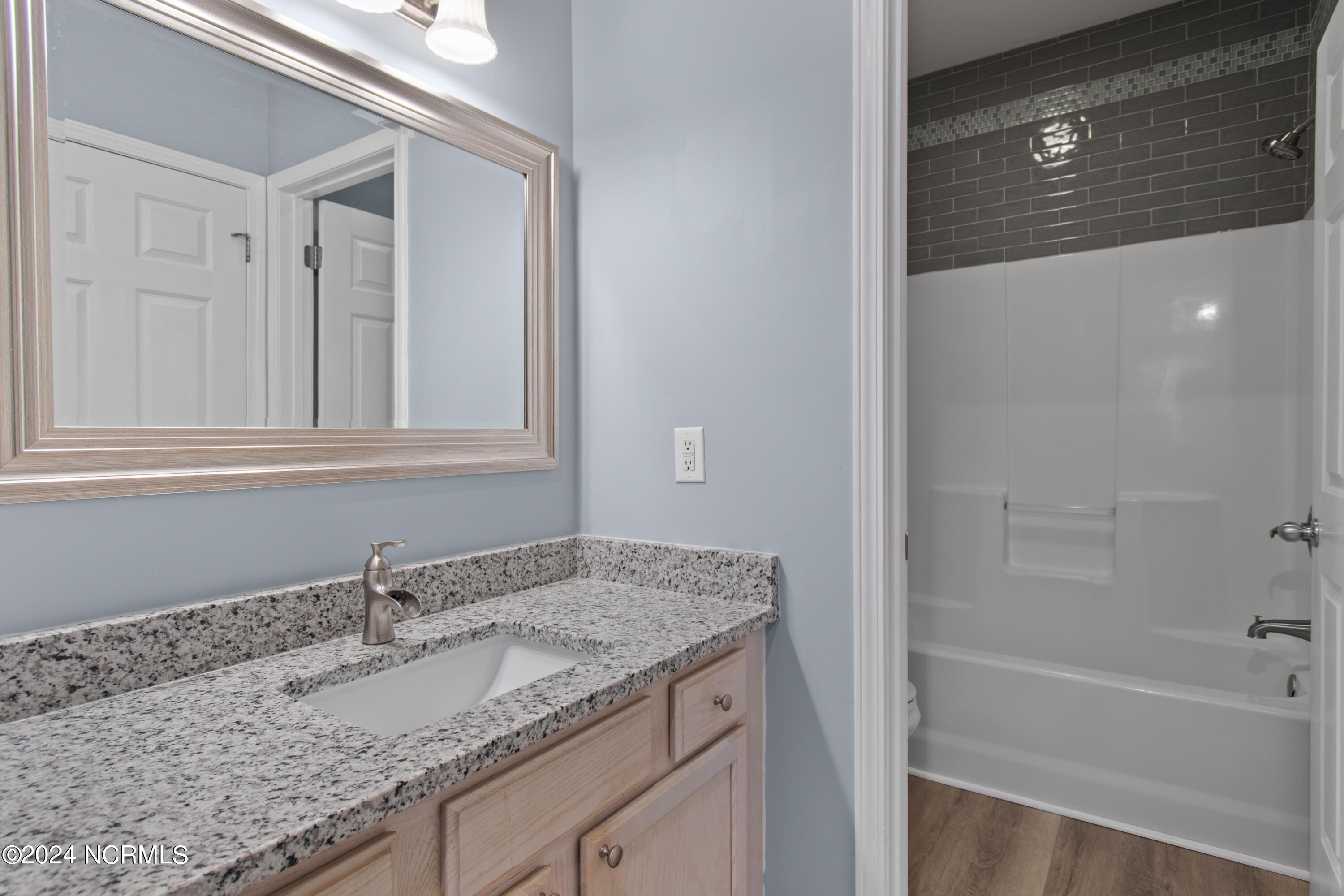 165 Royal Poste Road Unit 2907