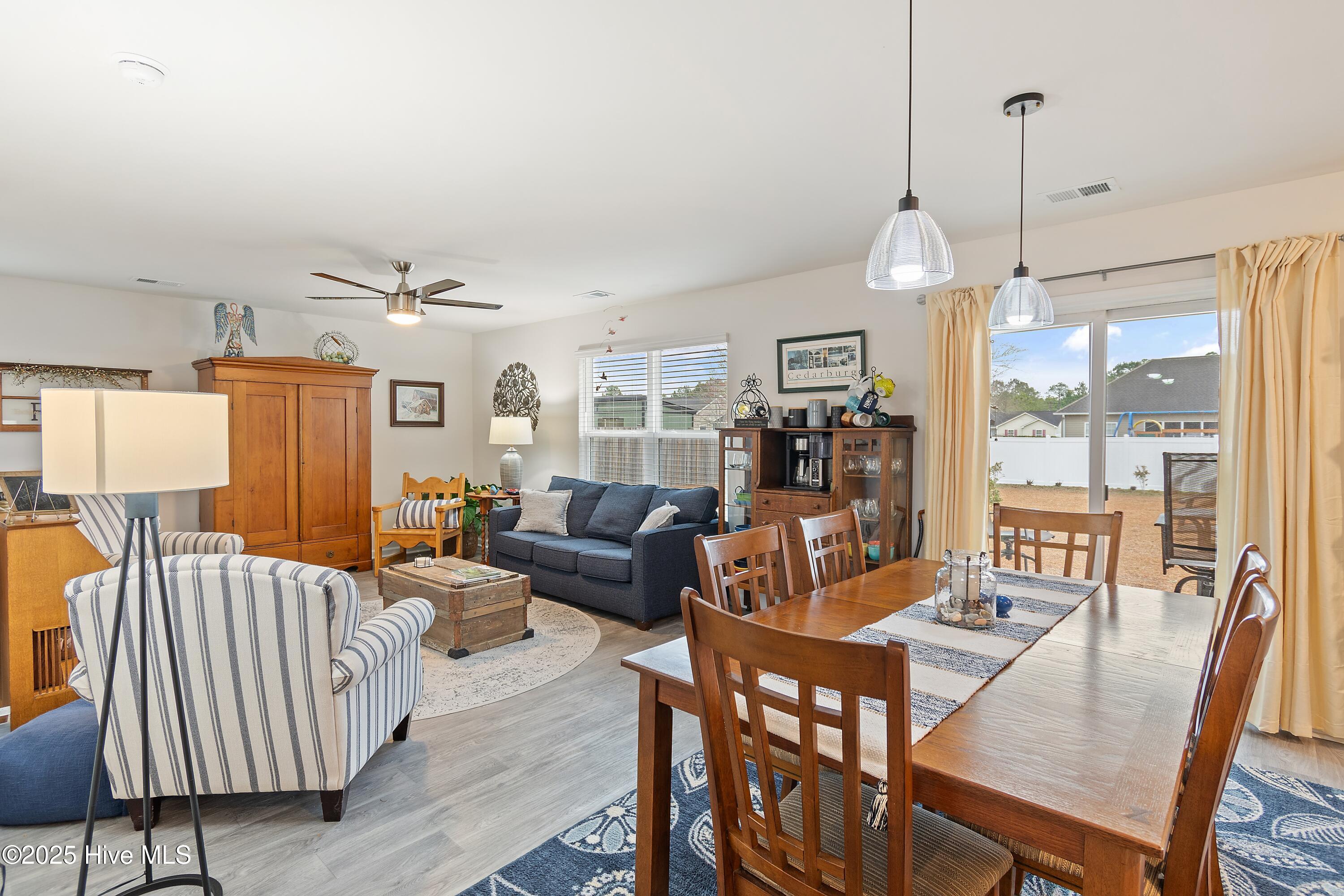 566 Pinecrest Street NW