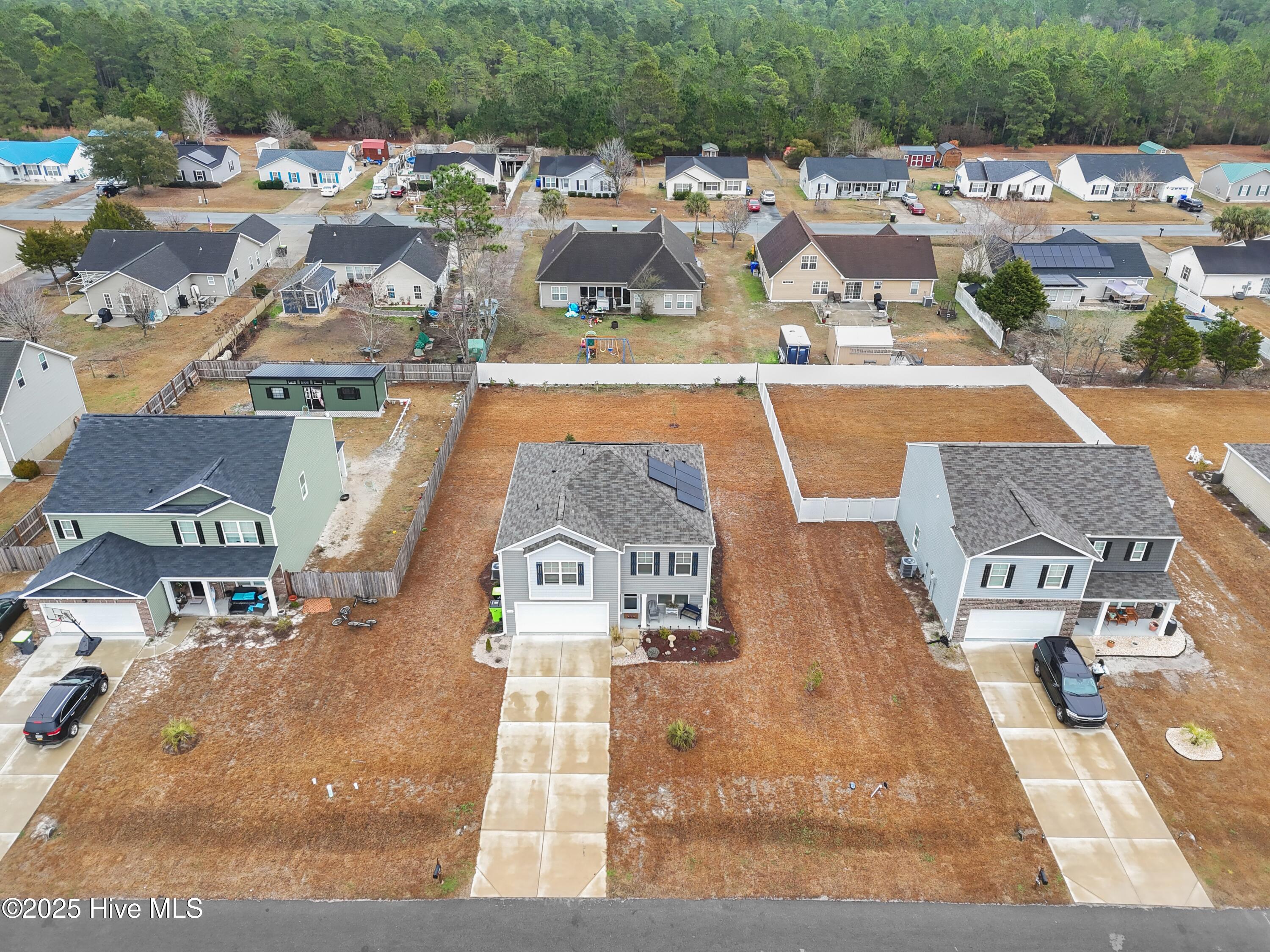 566 Pinecrest Street NW