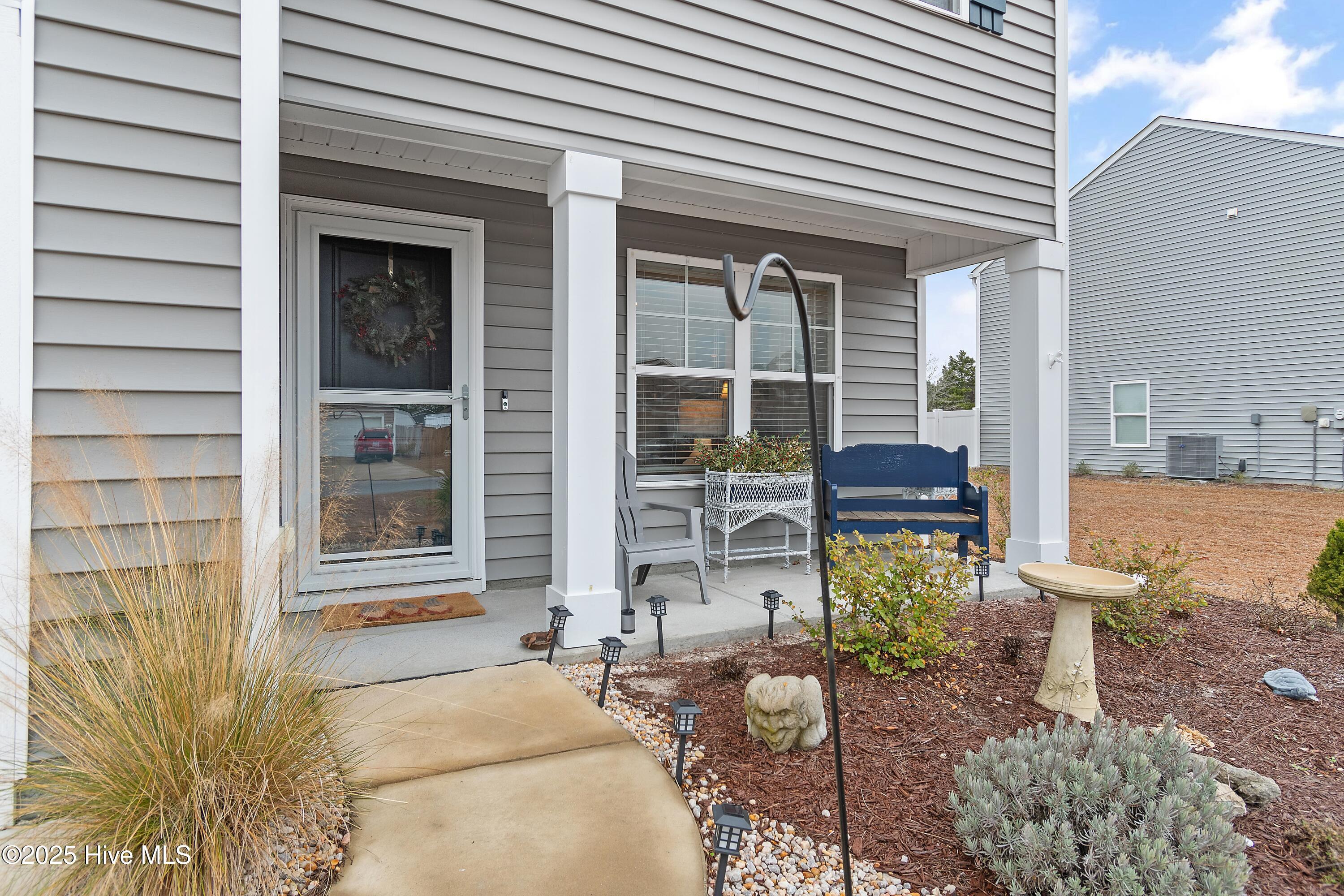 566 Pinecrest Street NW