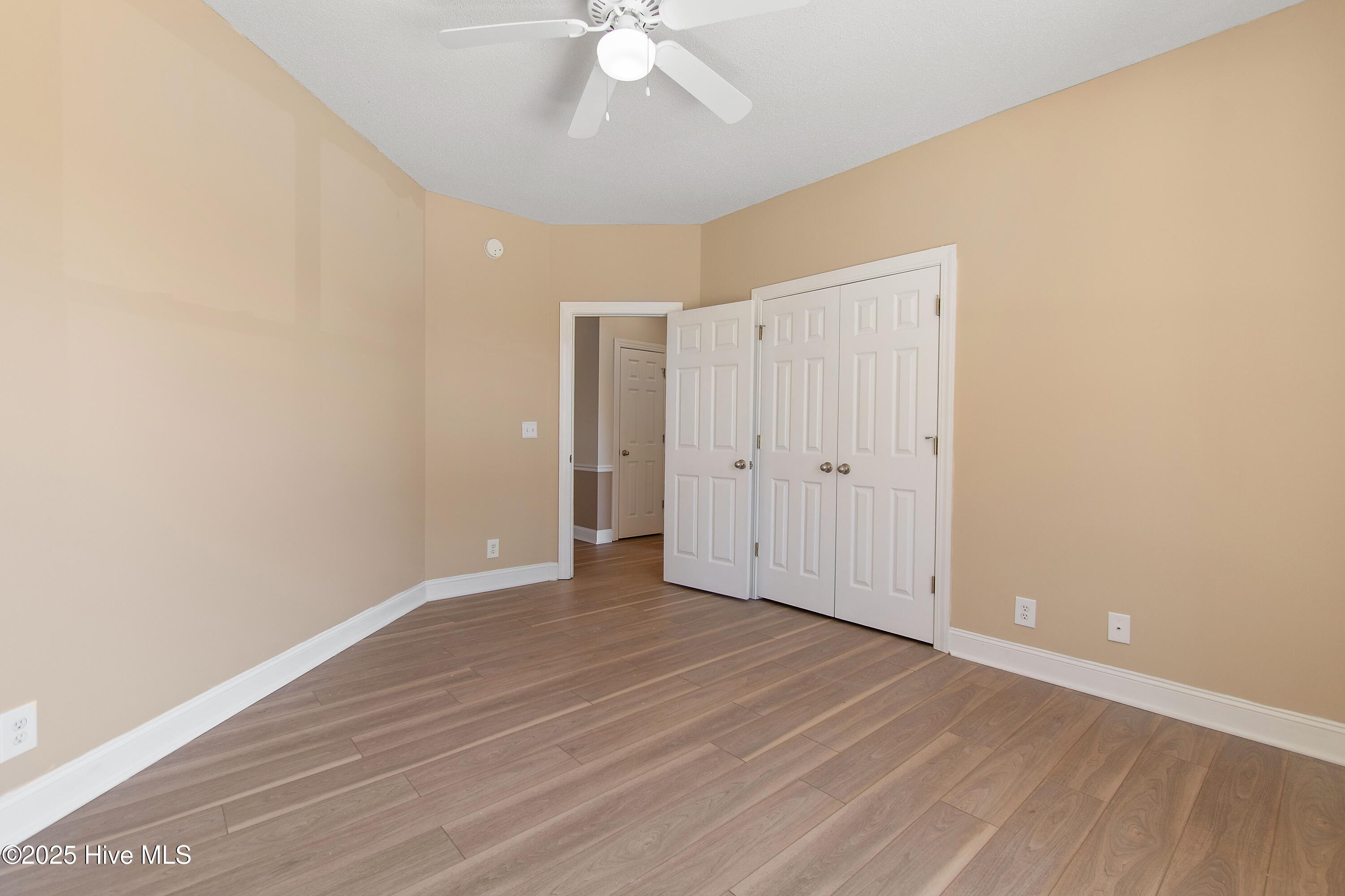 80 James Court SW