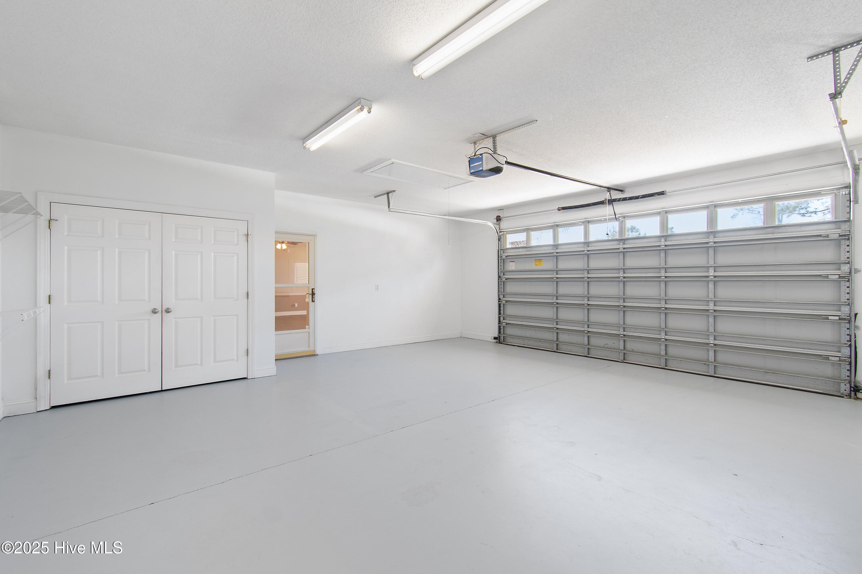 80 James Court SW