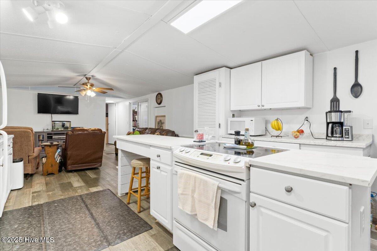 1434 Grosbeak Place SW