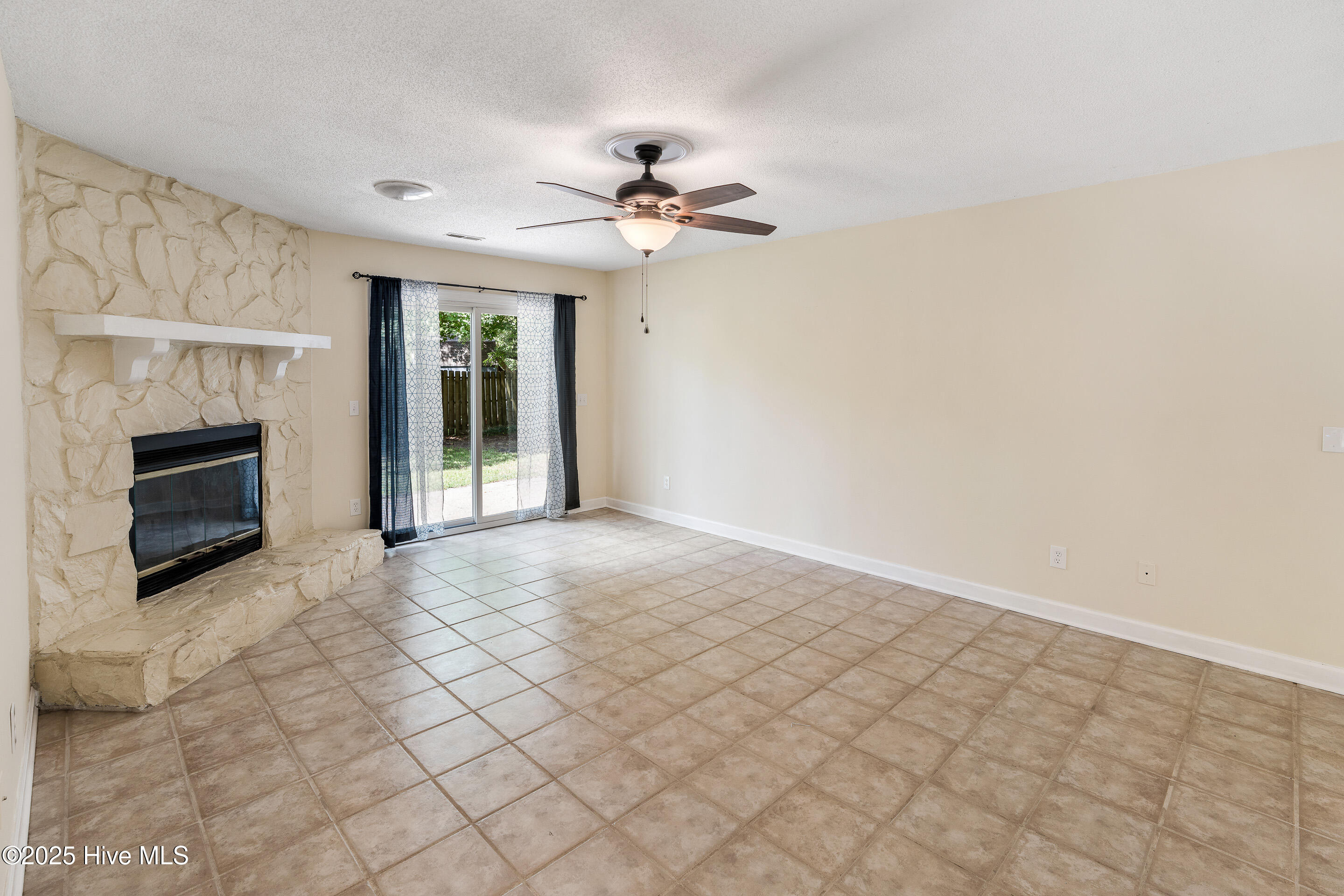 5425 Golden Eagle Court