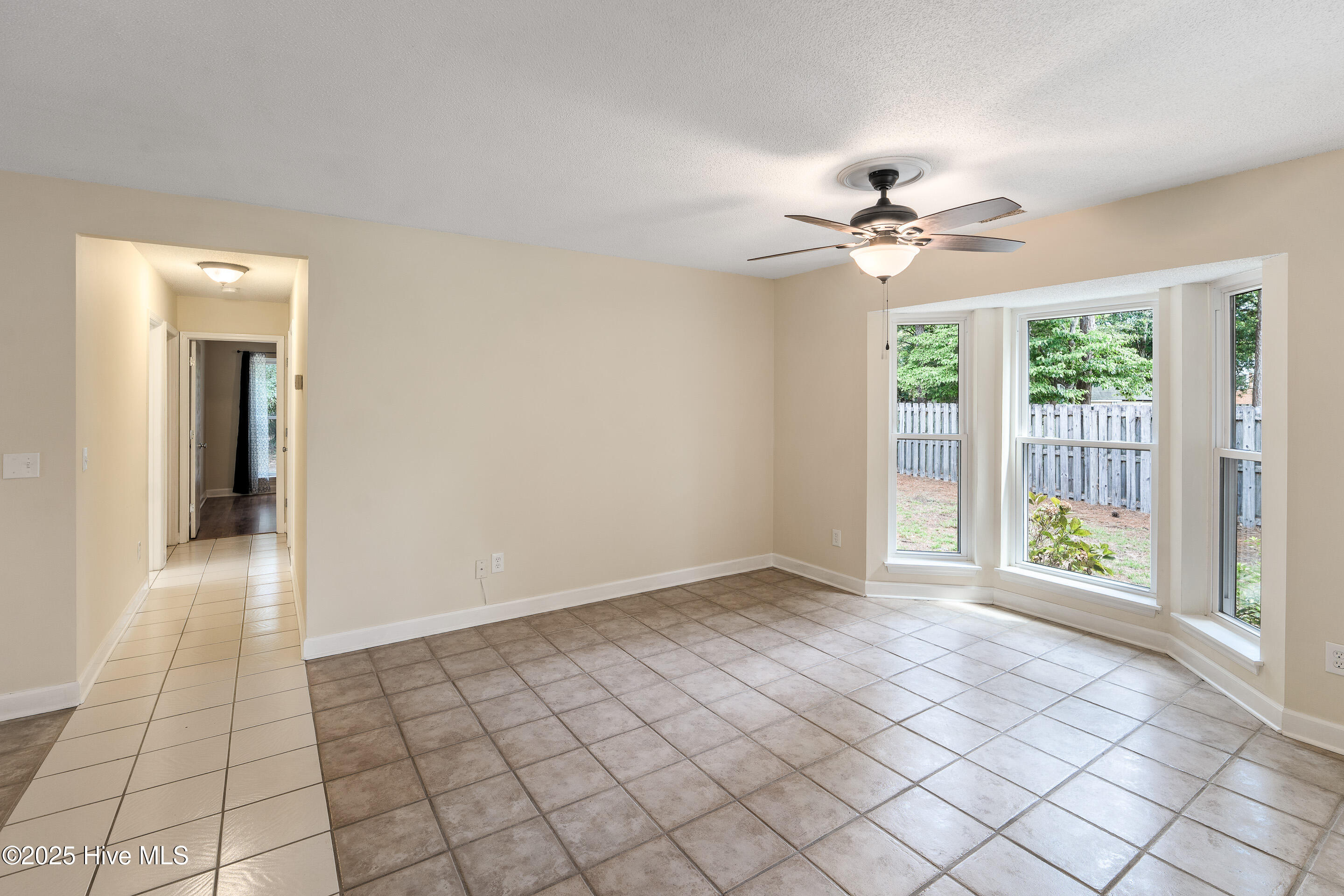 5425 Golden Eagle Court