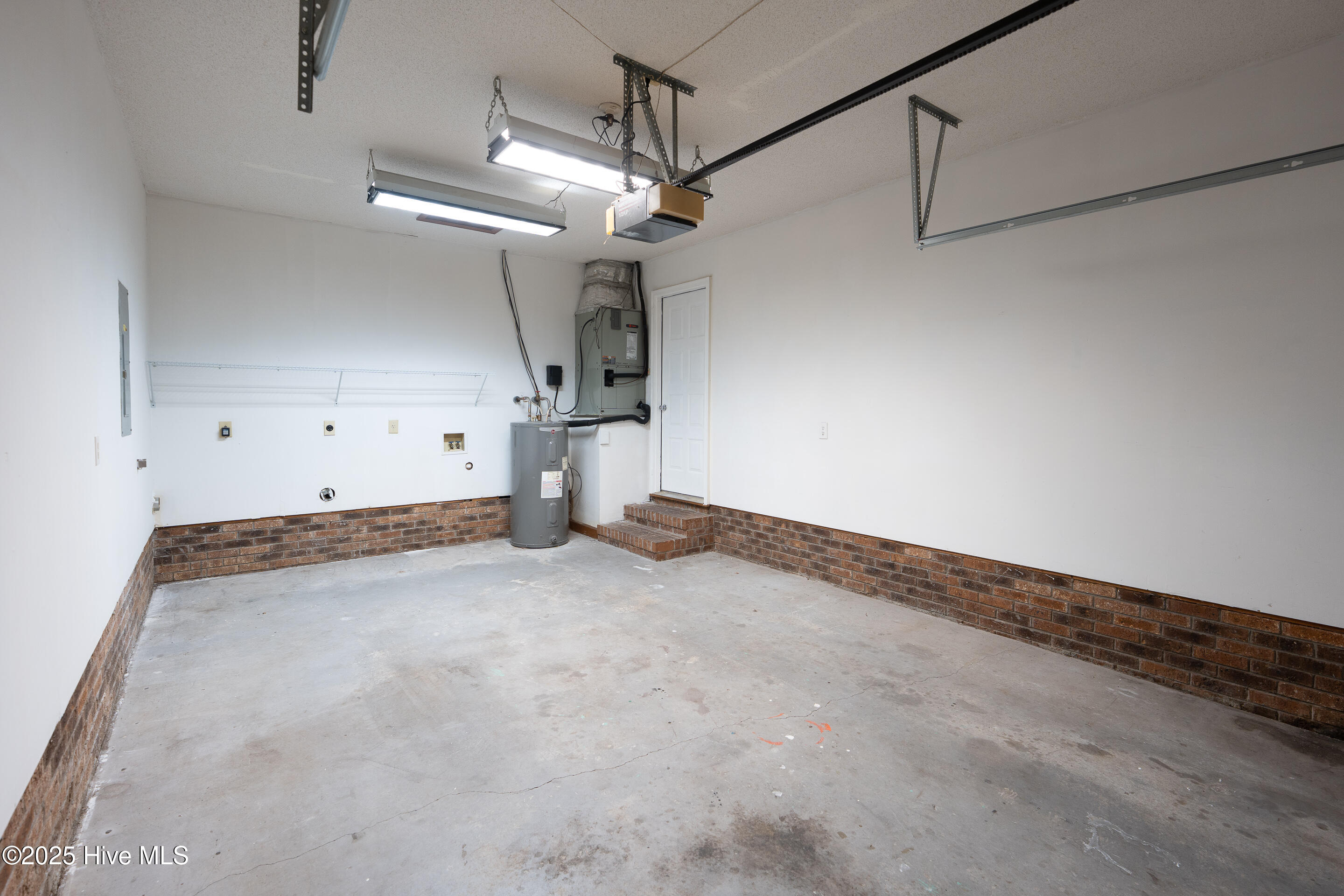 5425 Golden Eagle Court