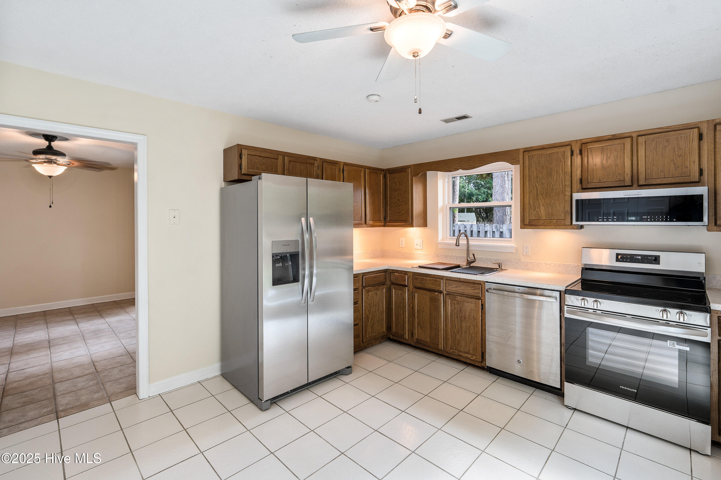 5425 Golden Eagle Court