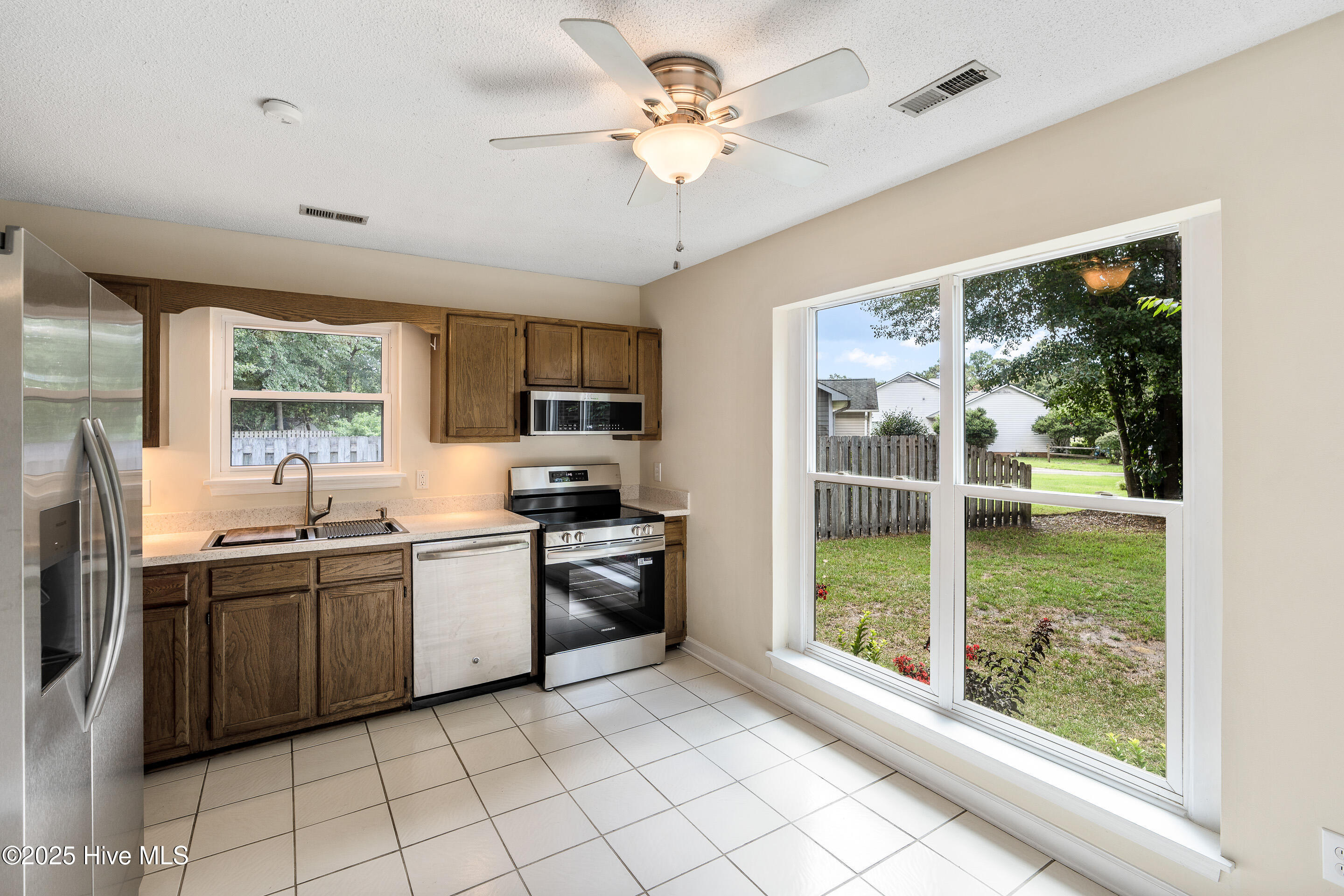 5425 Golden Eagle Court