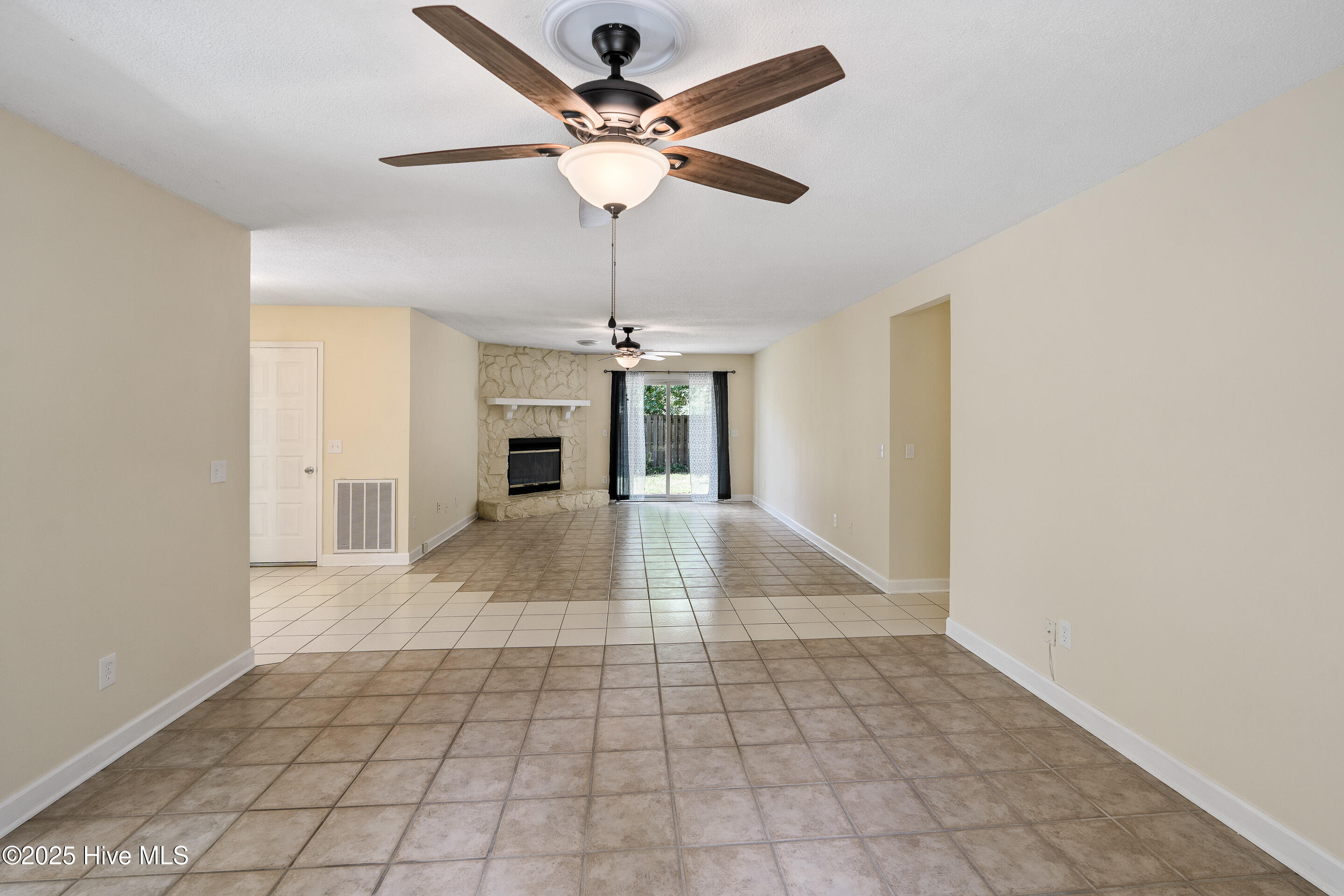 5425 Golden Eagle Court