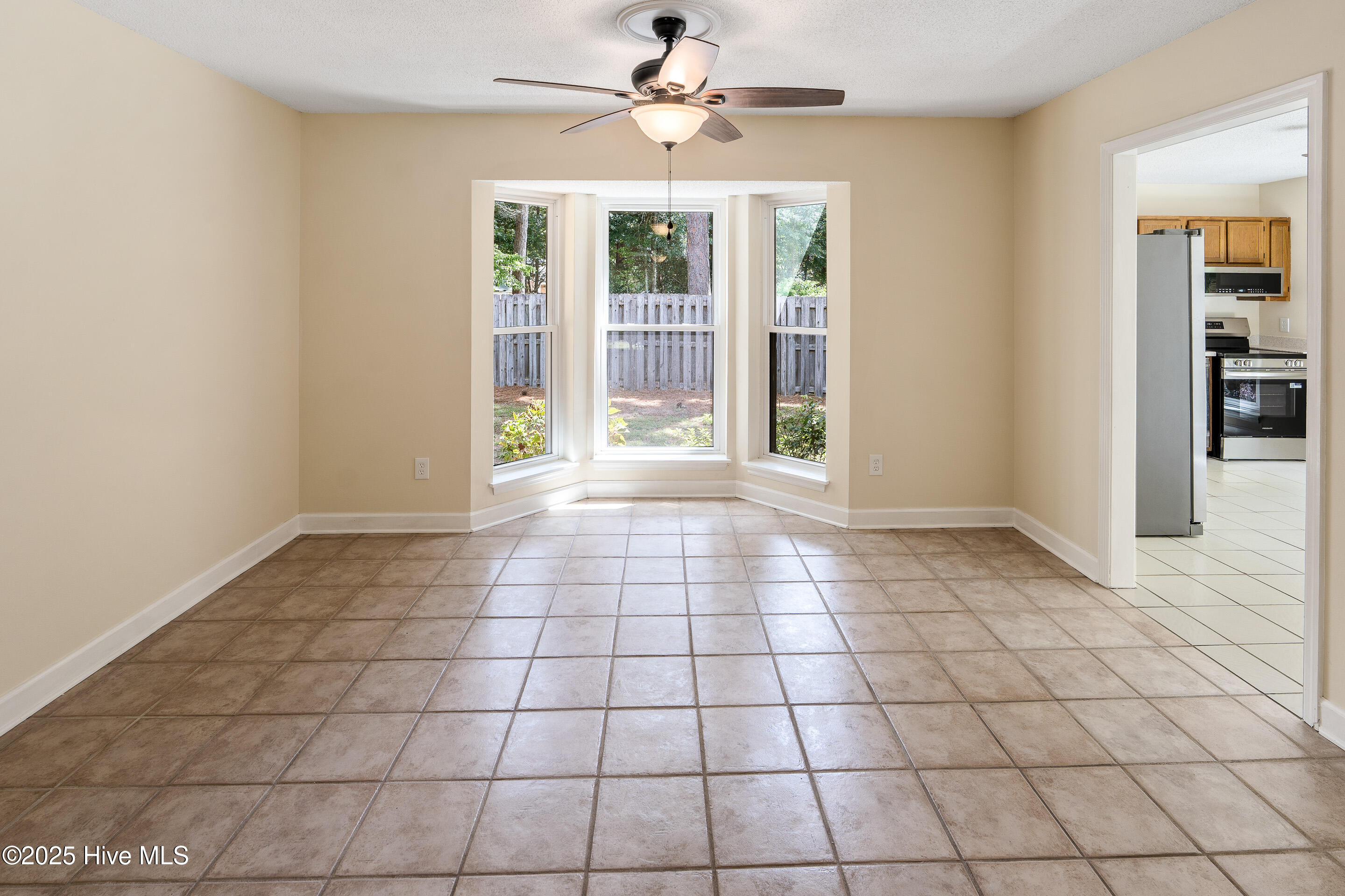 5425 Golden Eagle Court