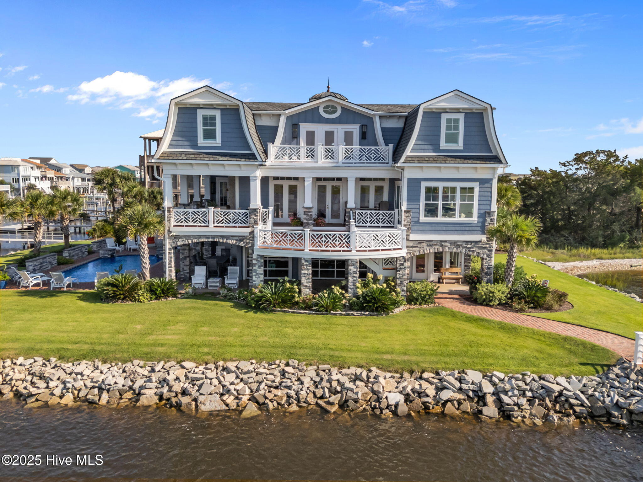 98 Laurinburg Street