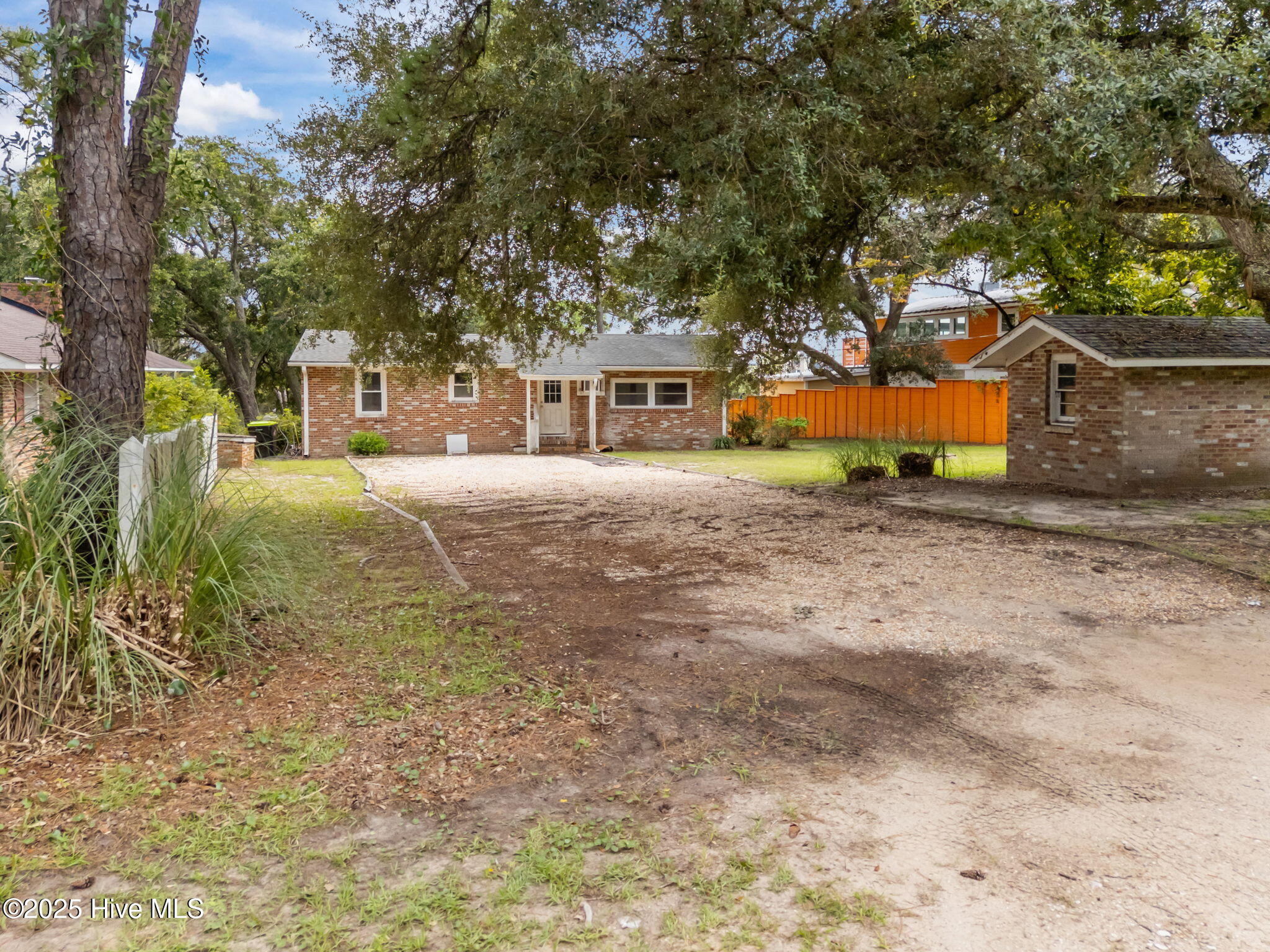 4309 Ocean Breeze Avenue SW