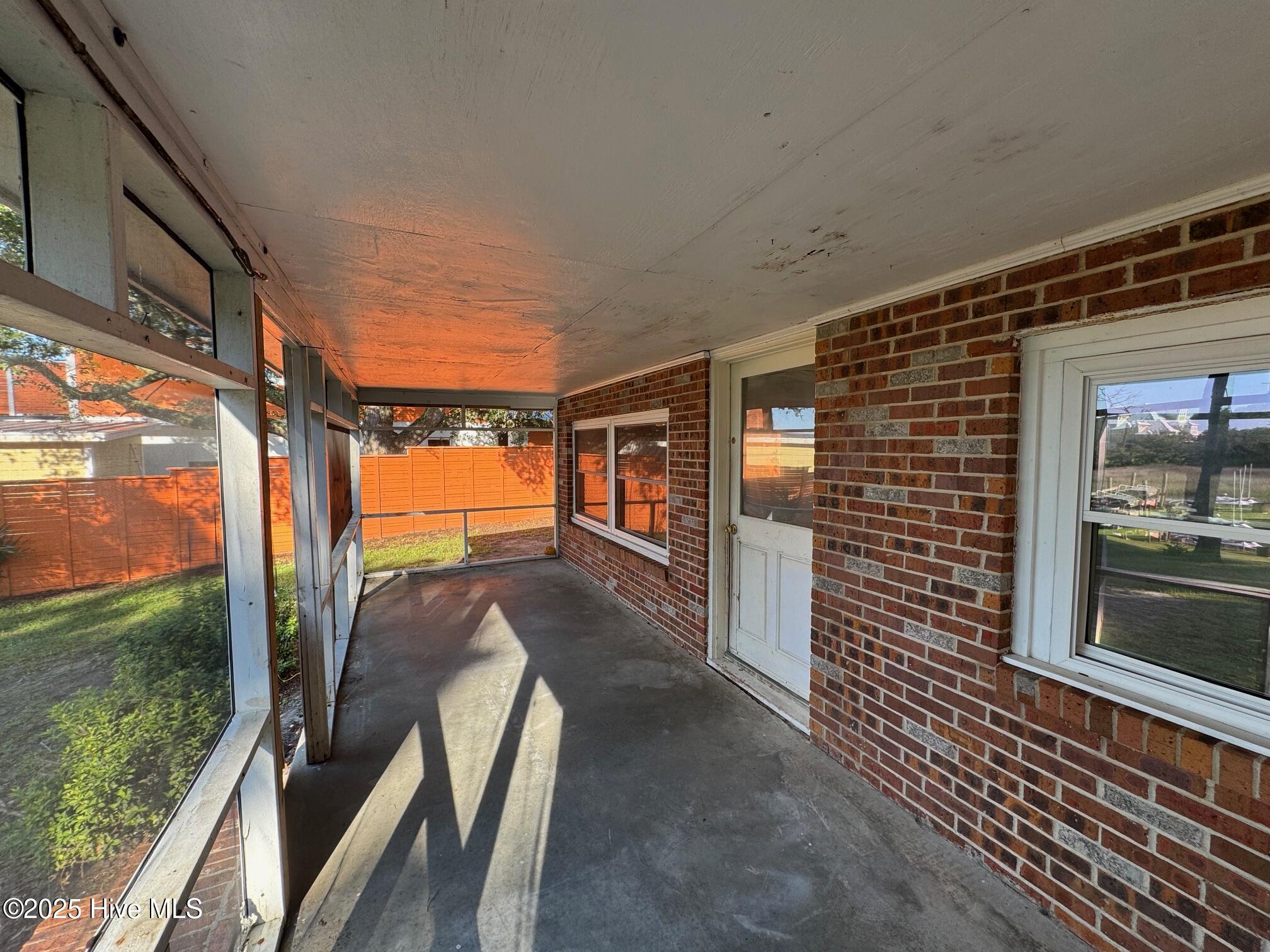 4309 Ocean Breeze Avenue SW