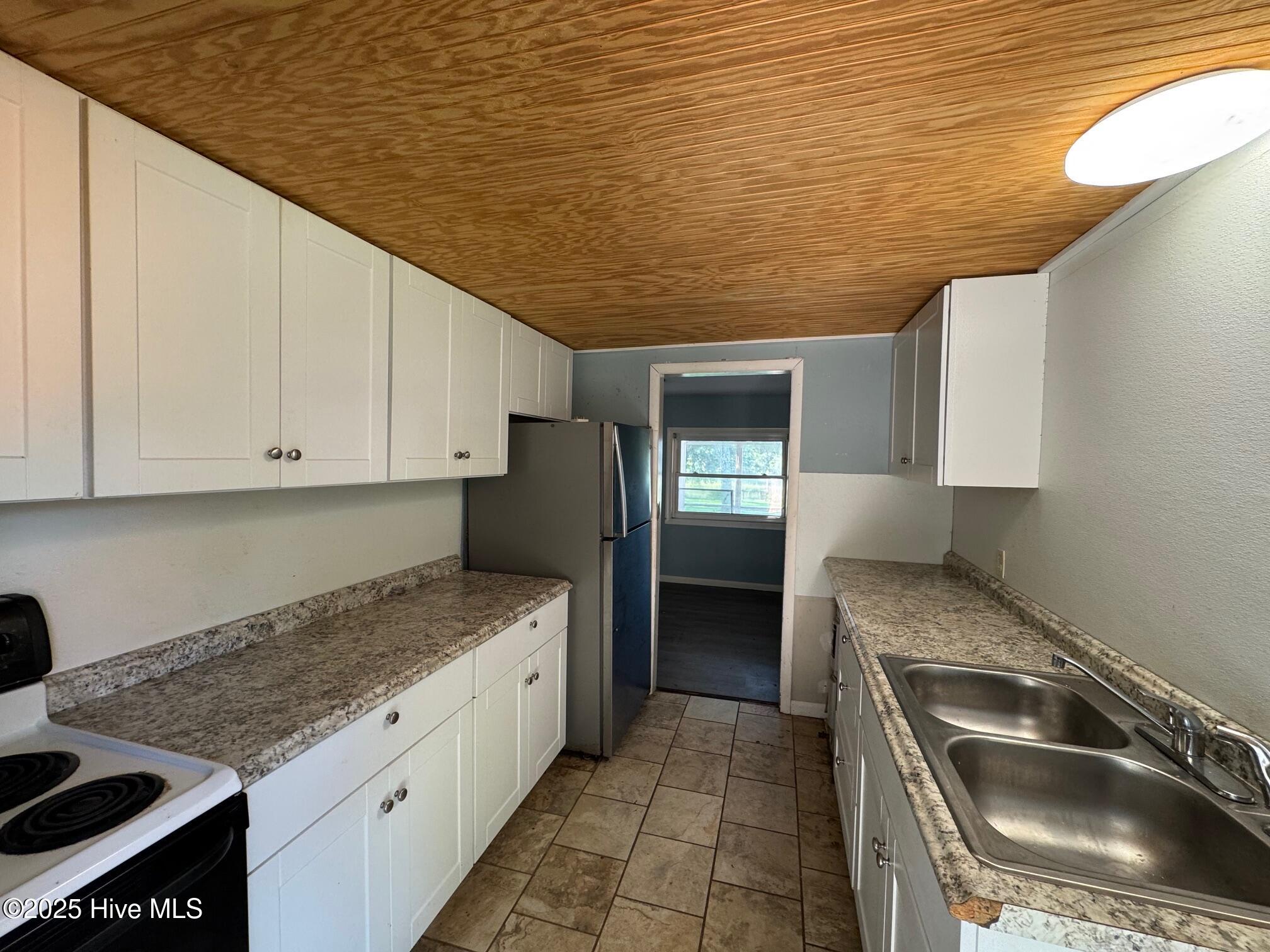 4309 Ocean Breeze Avenue SW