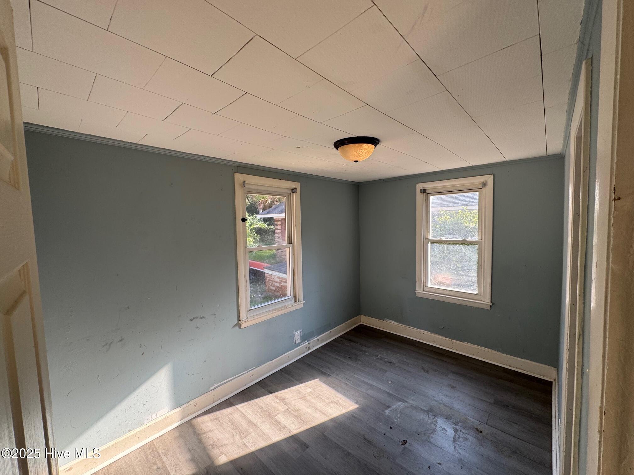 4309 Ocean Breeze Avenue SW