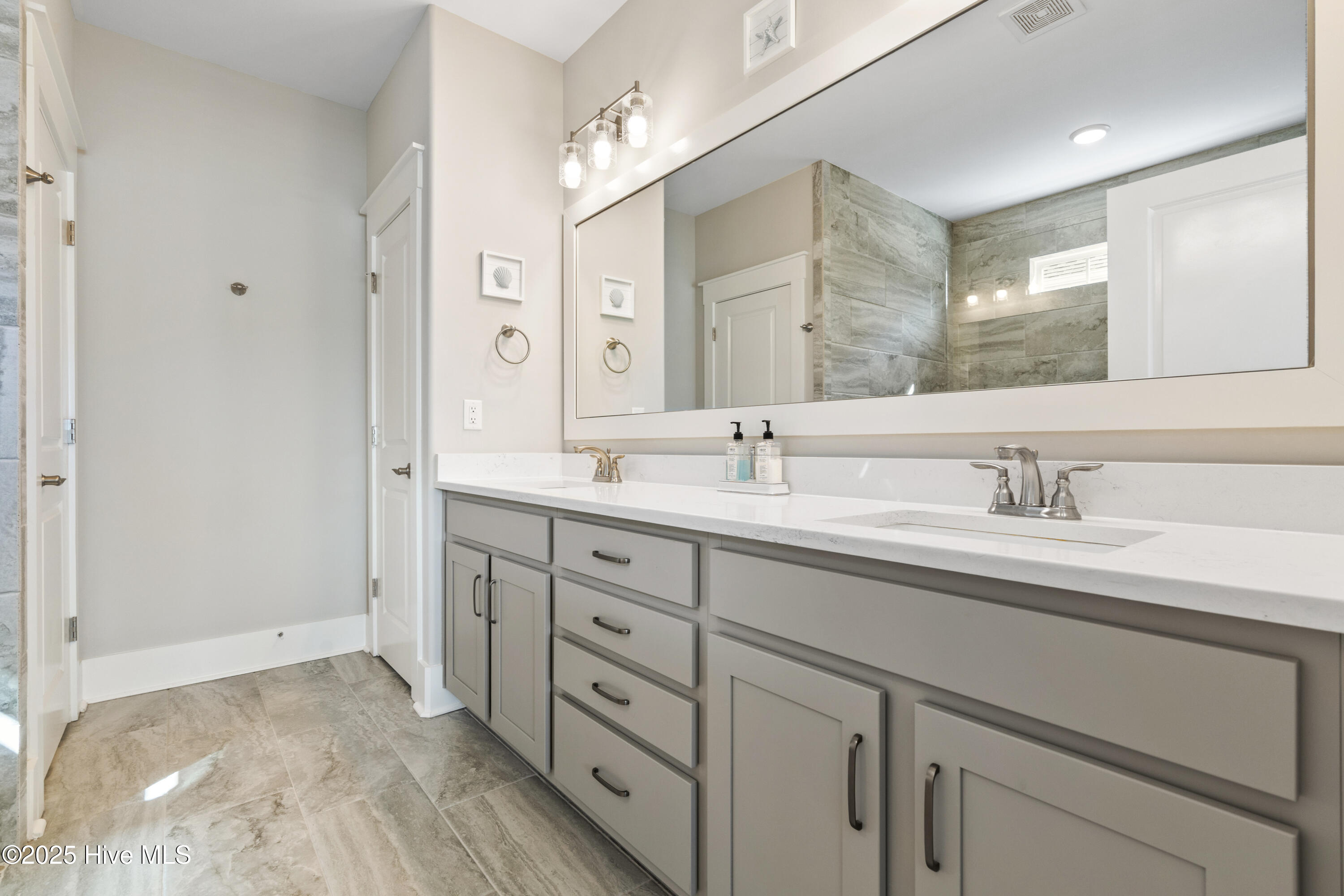 6475 Bryson Drive SW