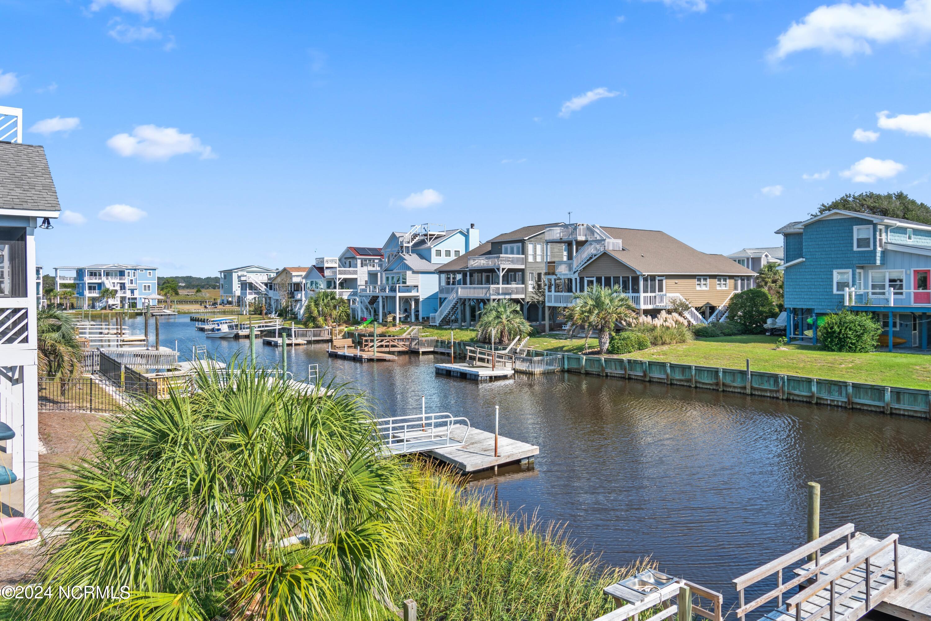 415 Sailfish Street
