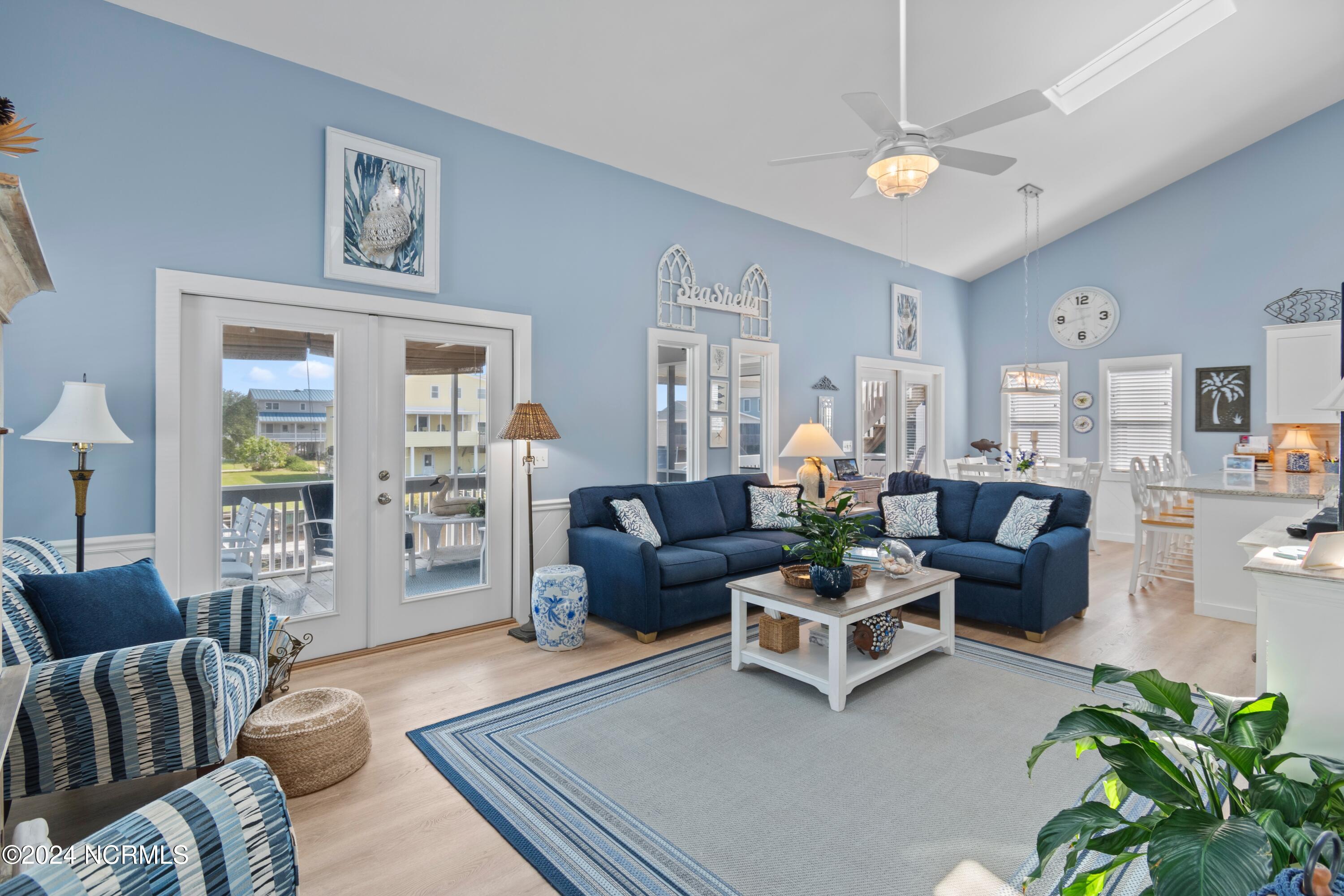 415 Sailfish Street