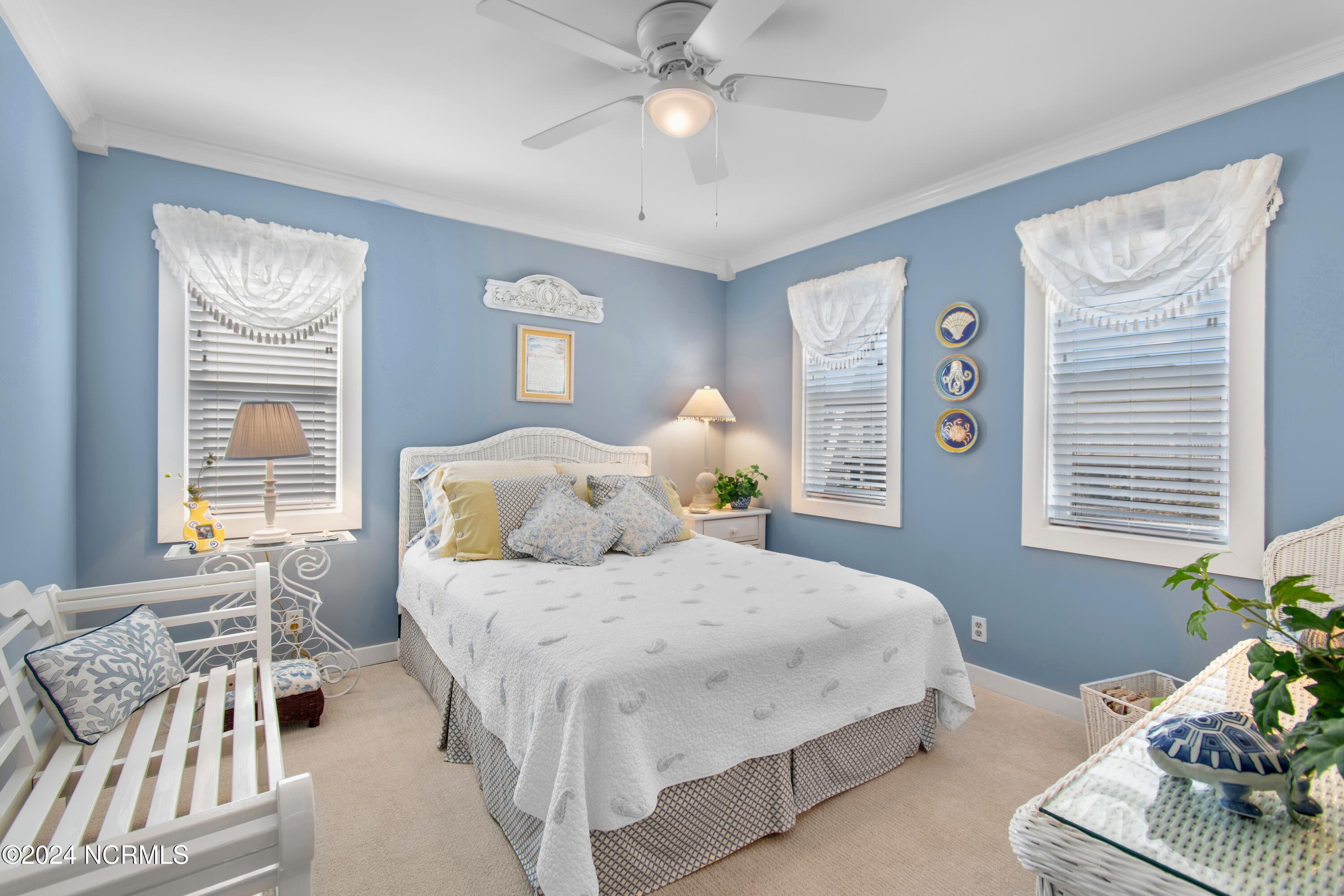 415 Sailfish Street